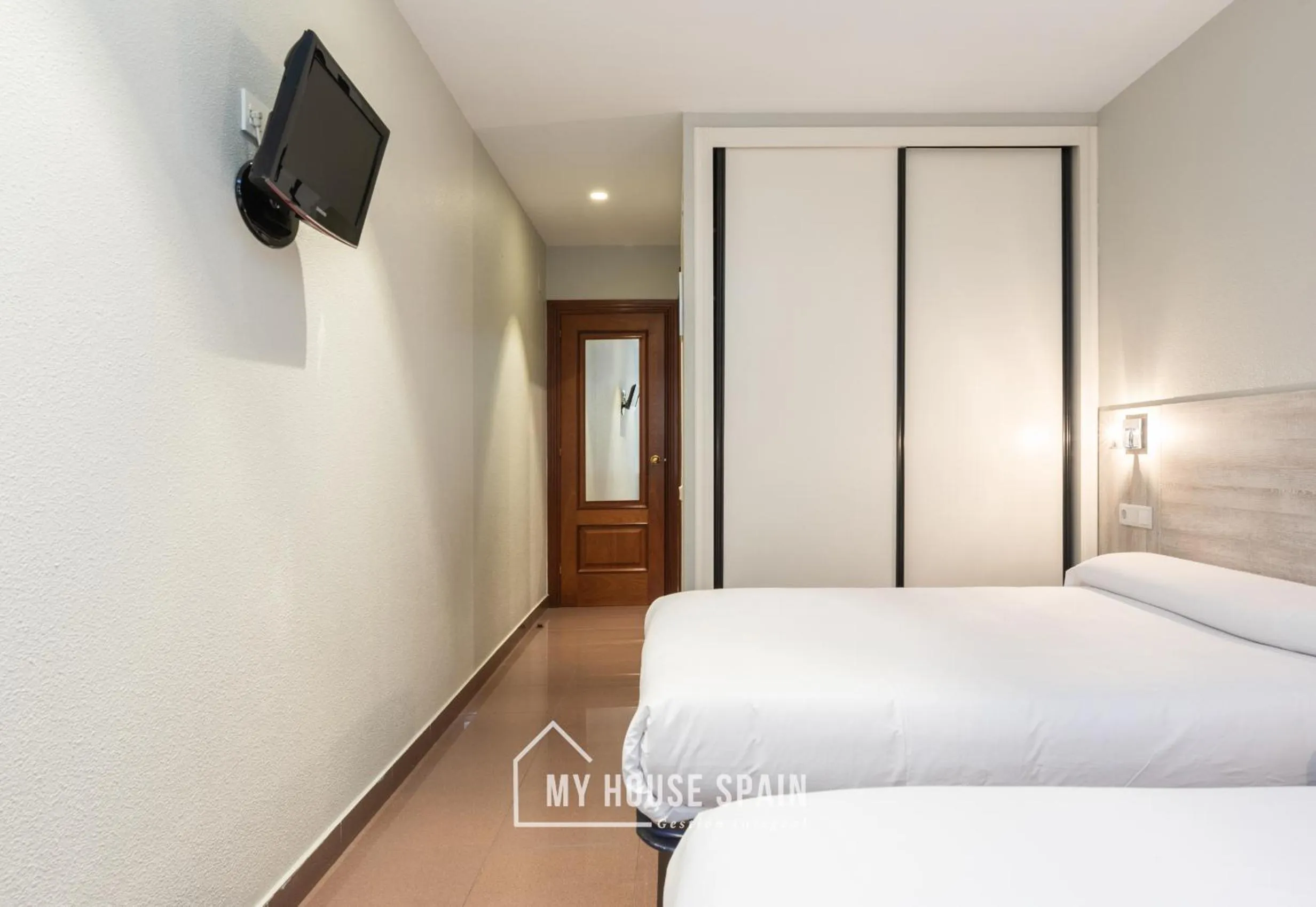 Photo of the whole room, Bed in Hotel Playa Poniente