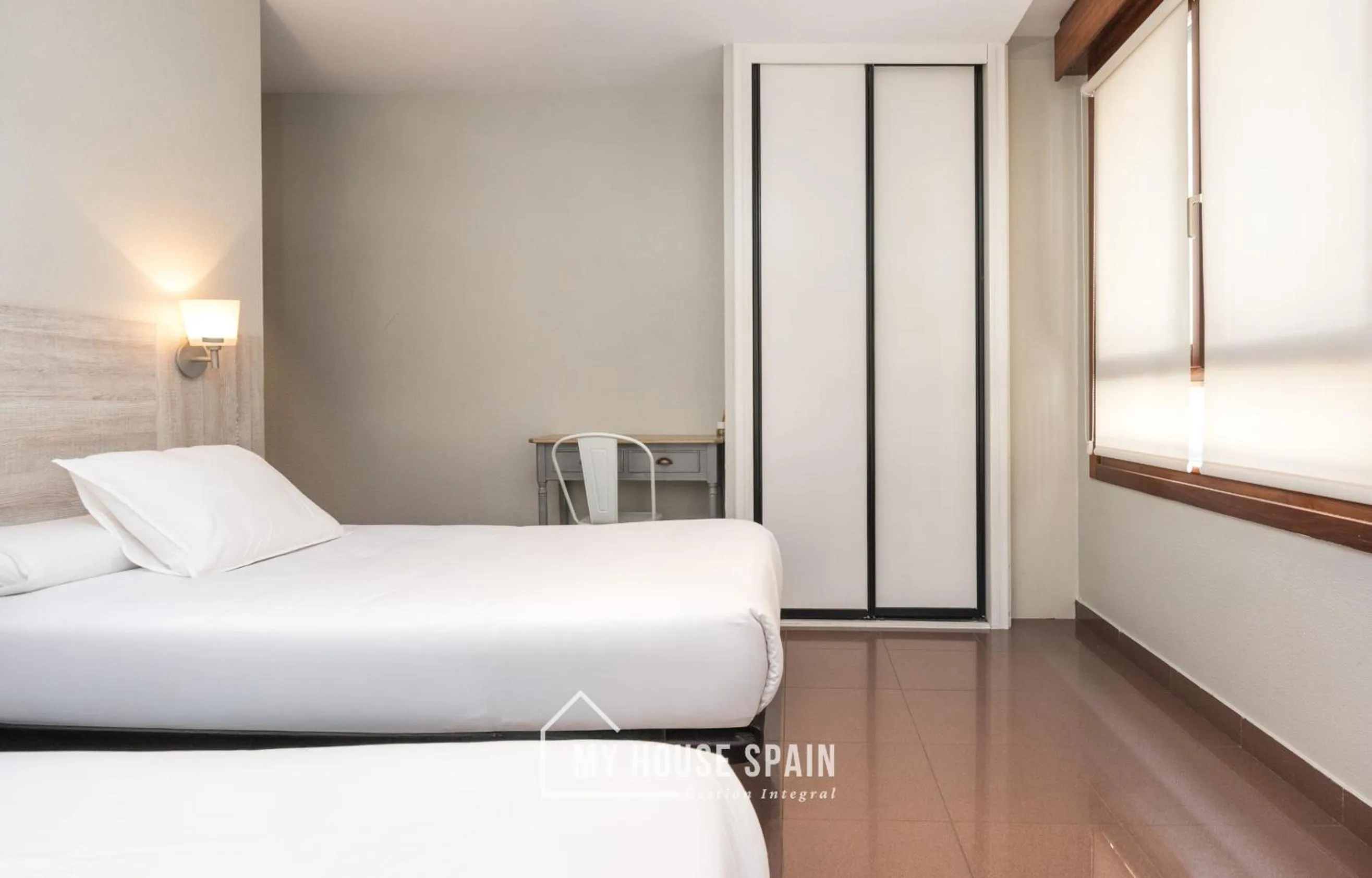 Bed in Hotel Playa Poniente