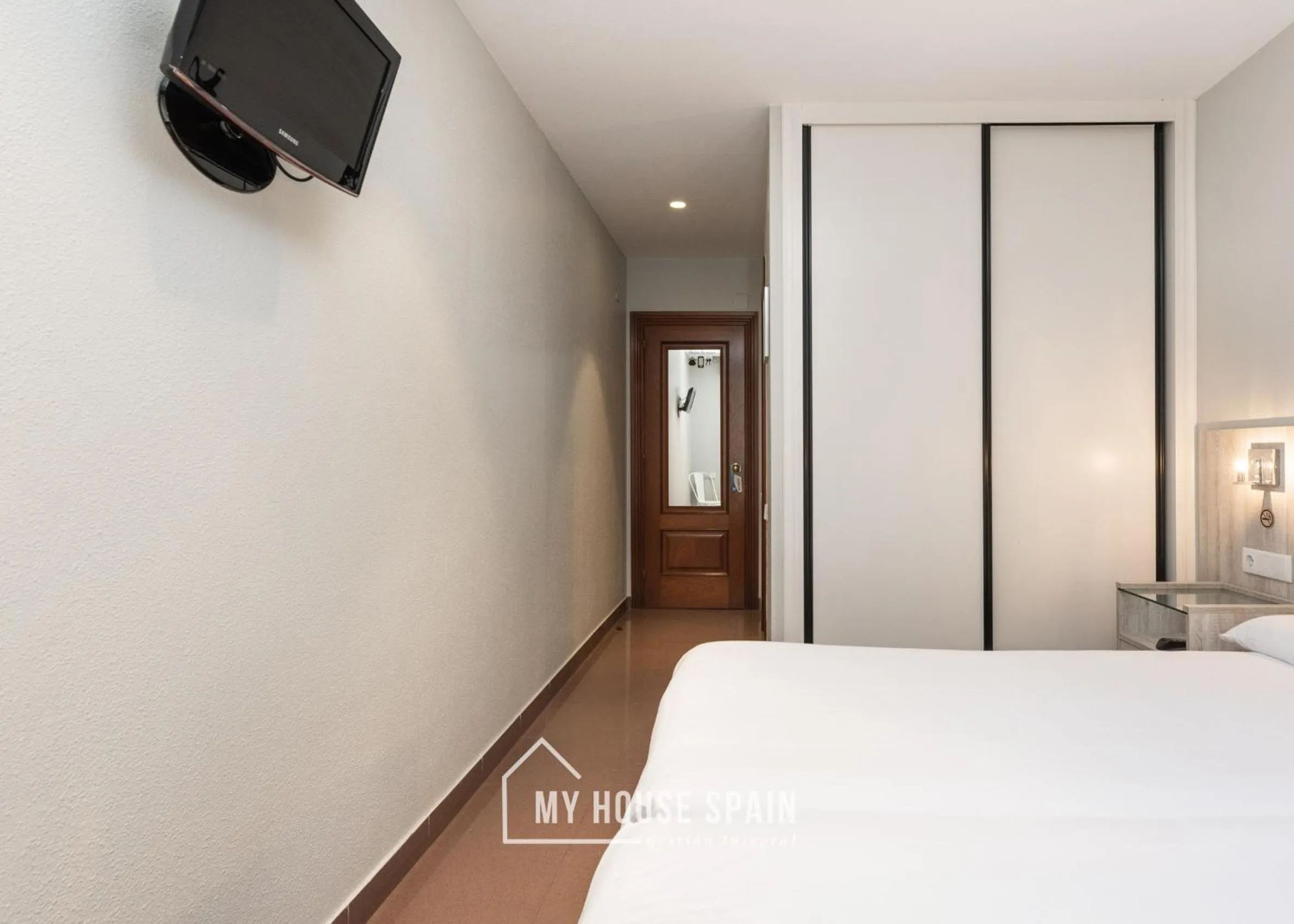 Bed in Hotel Playa Poniente