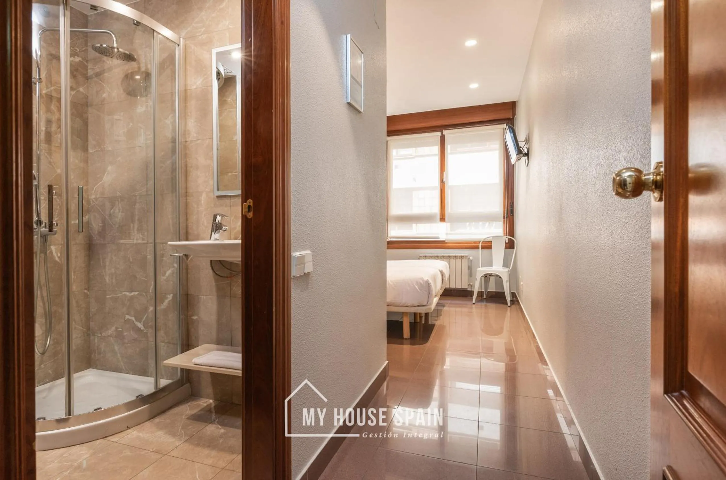 Bathroom in Hotel Playa Poniente