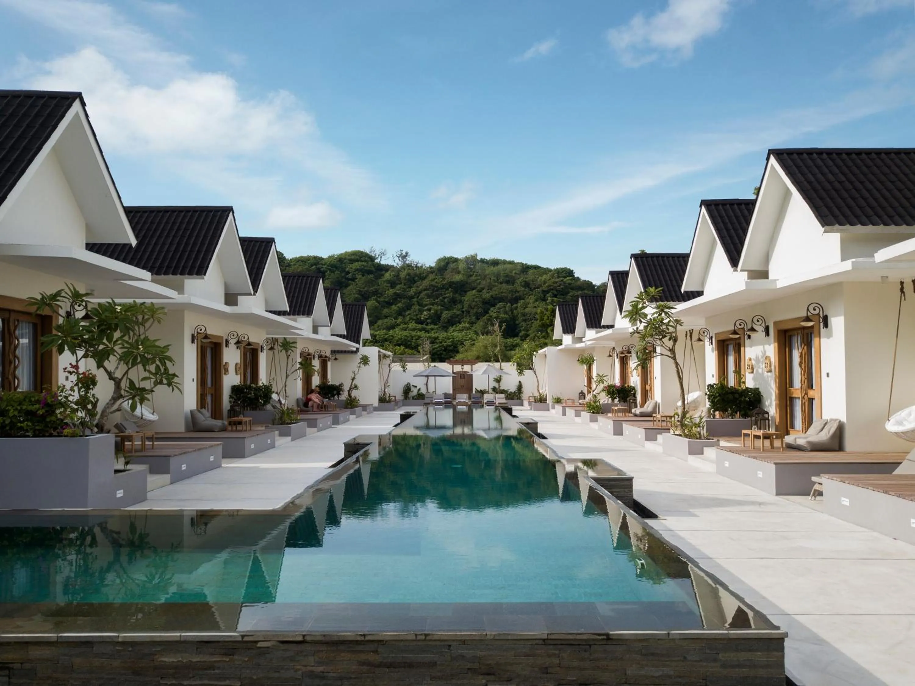 Property building in Ponte Villas