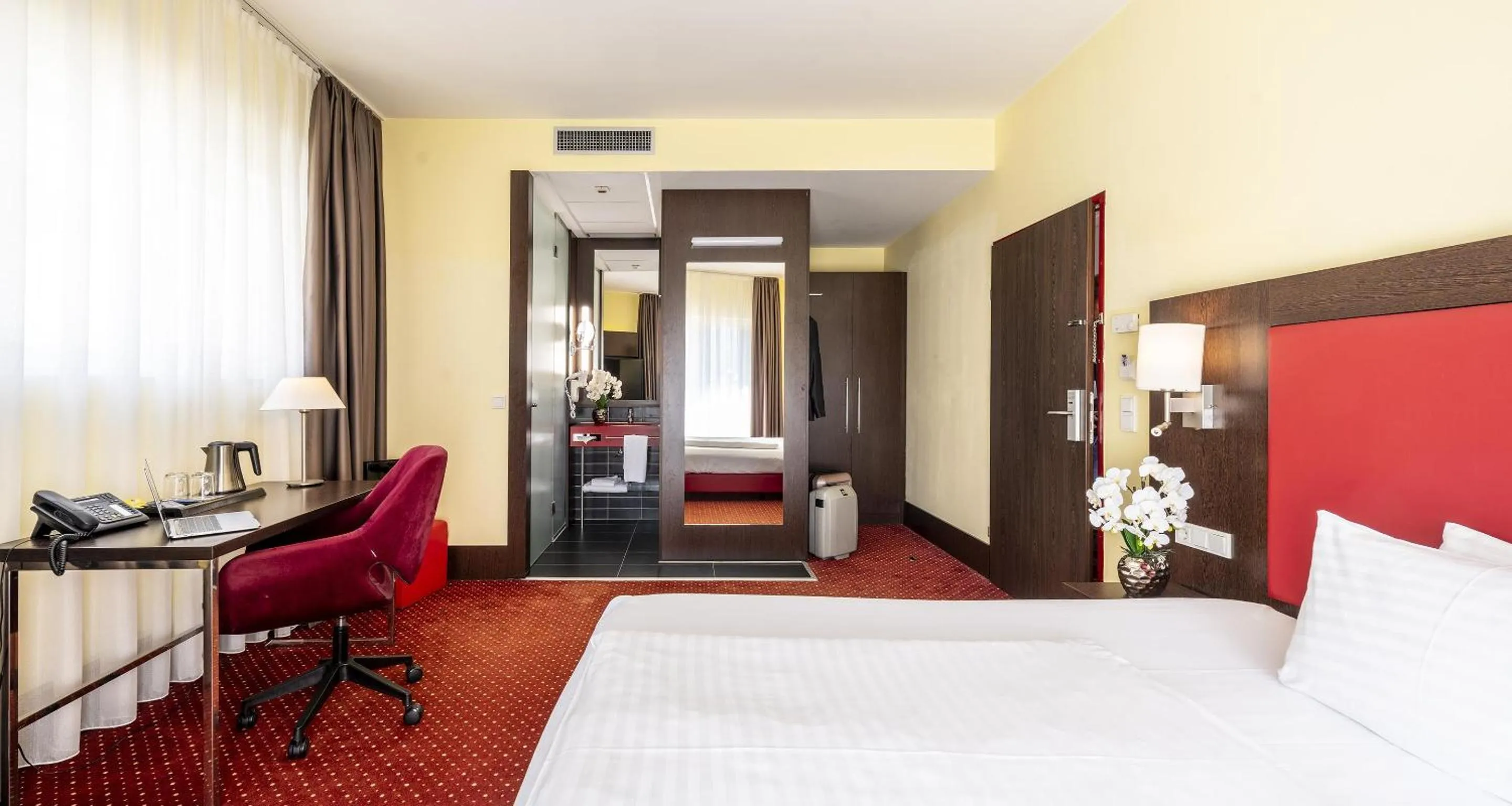 Bedroom, Bed in Best Western Plus Amedia Art Salzburg