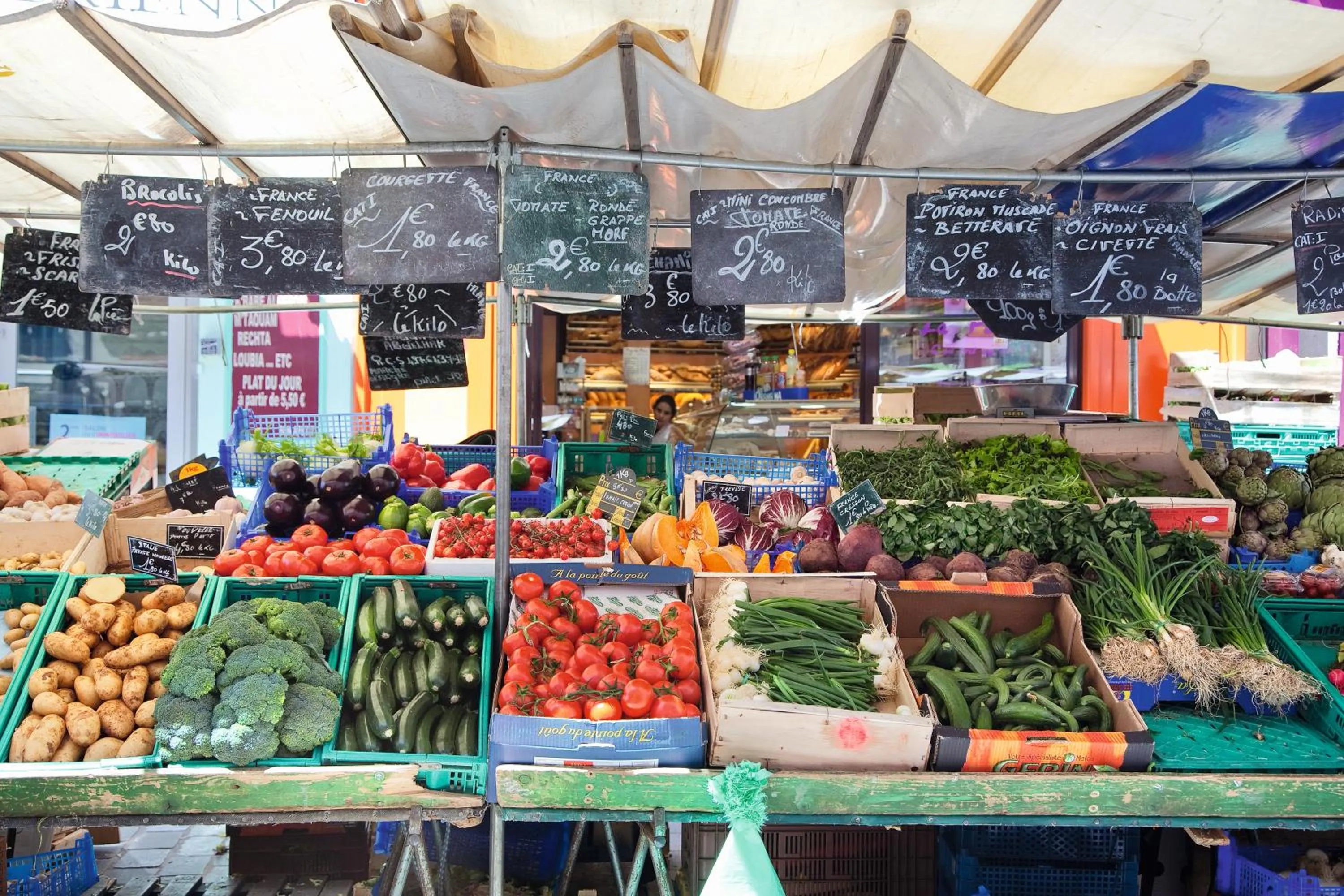 Supermarket/grocery shop in Zazie Hôtel
