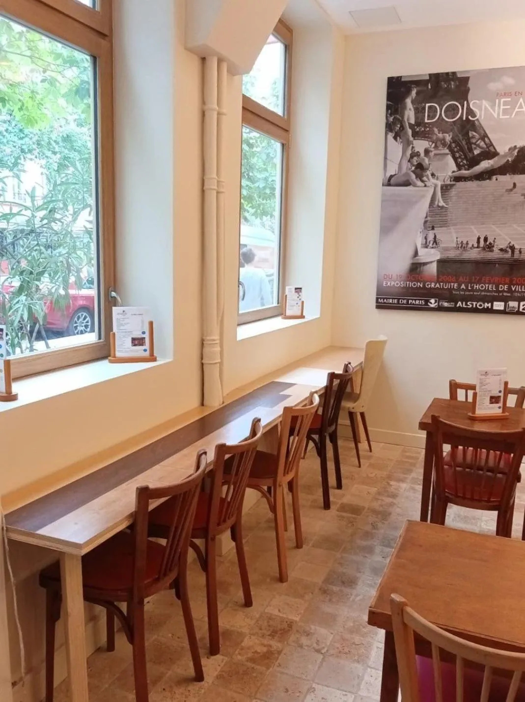 Restaurant/places to eat in Zazie Hôtel