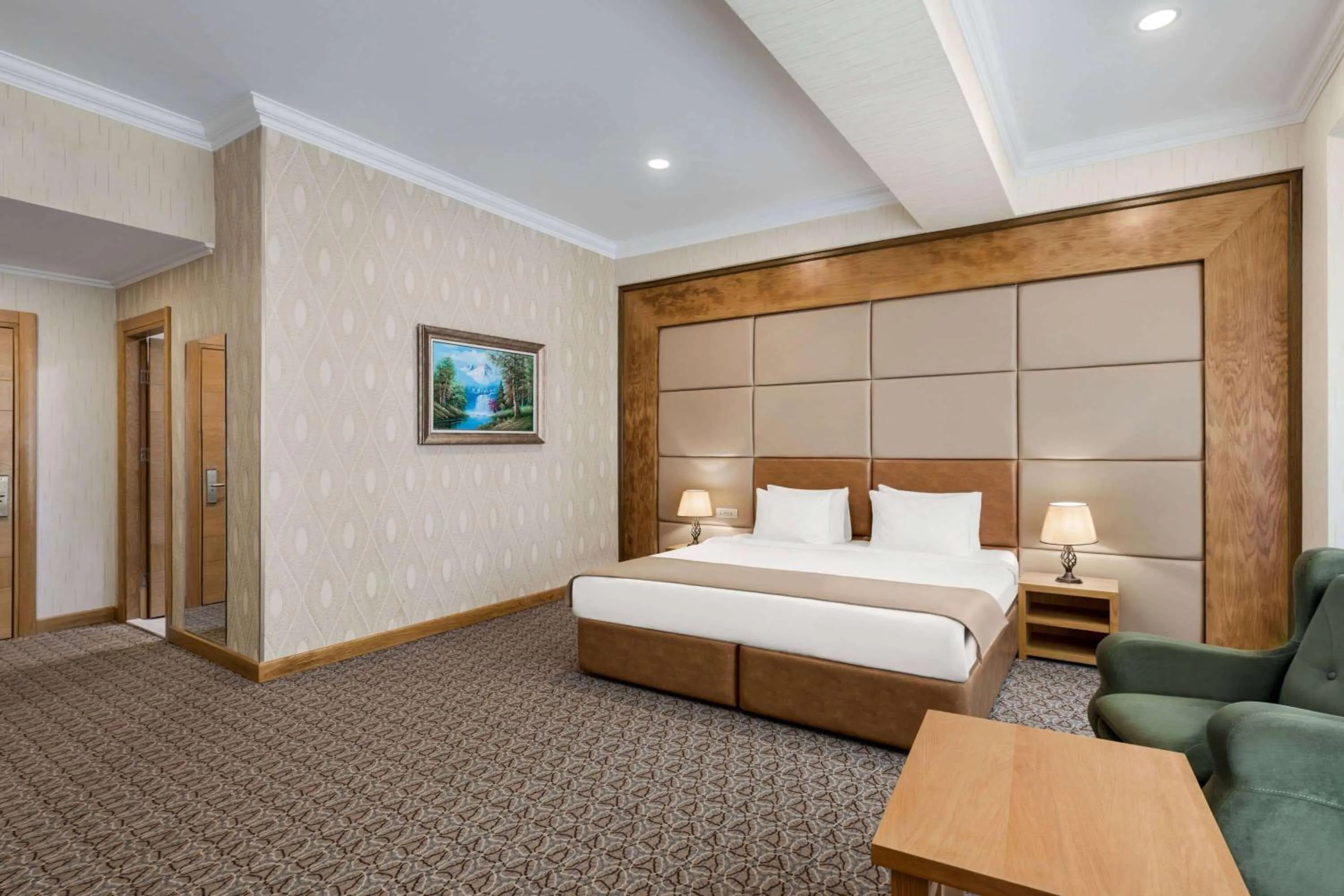 Bed in Wyndham Baku