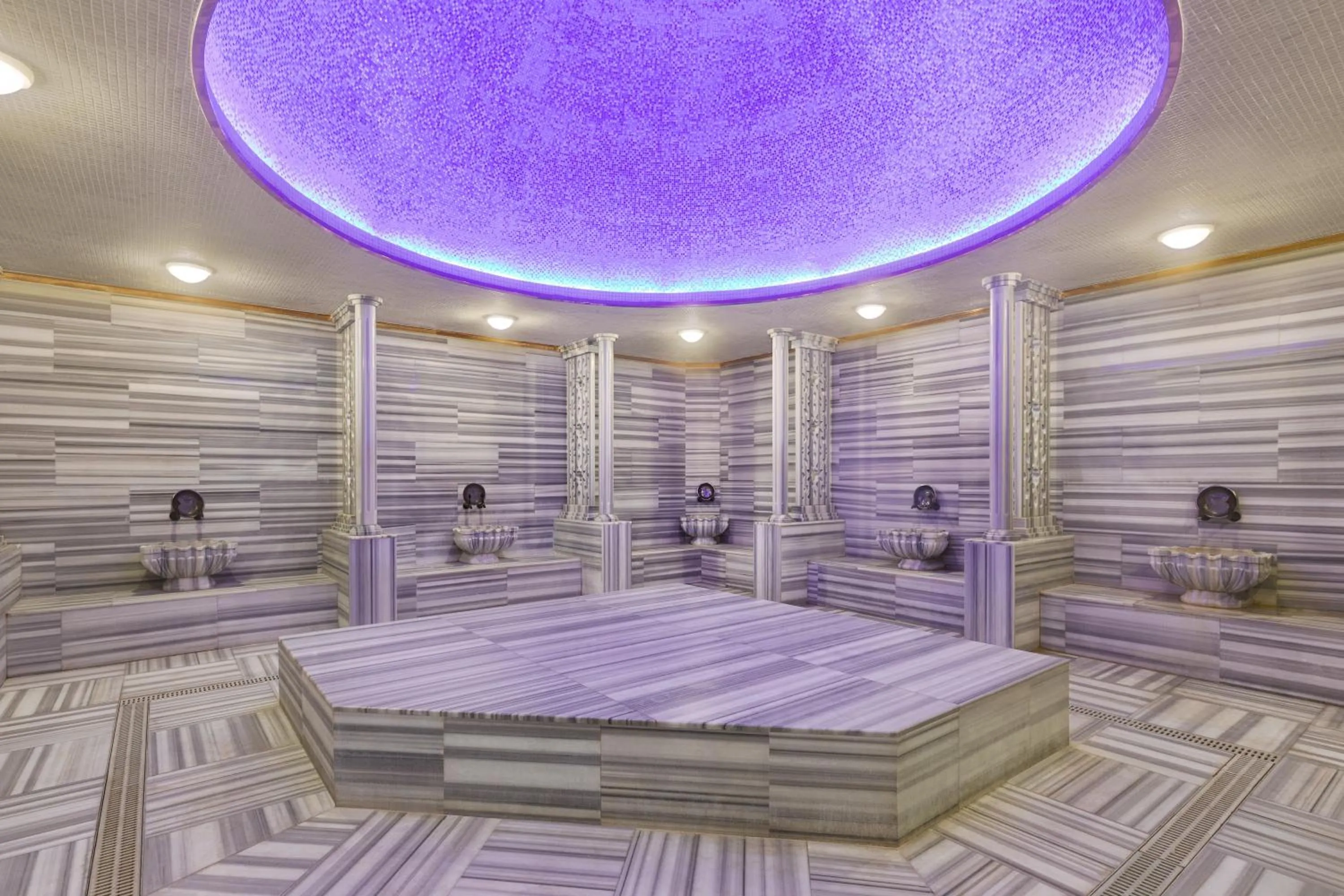 Sauna in Wyndham Baku