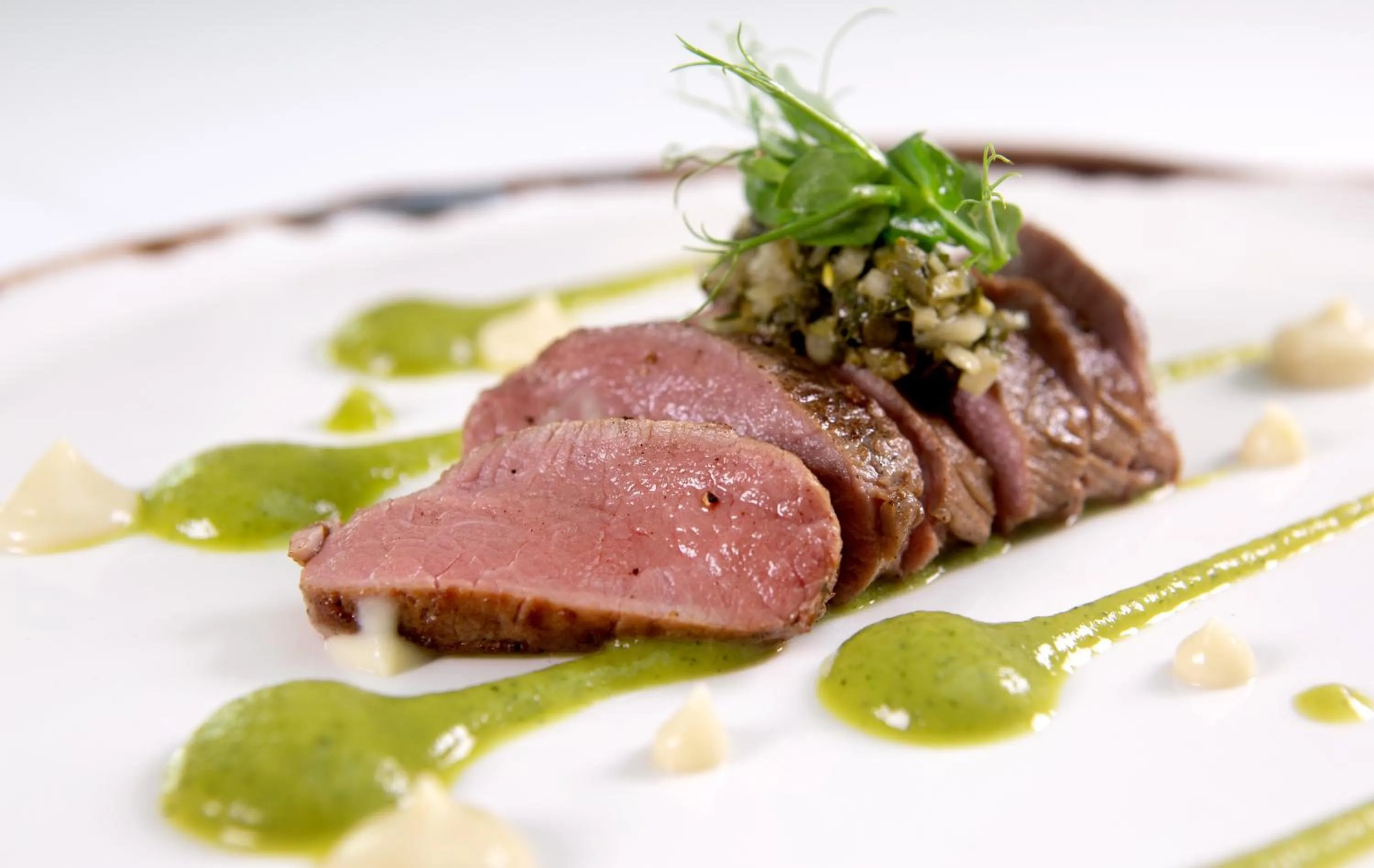 Food and drinks in Gibbon Bridge Hotel