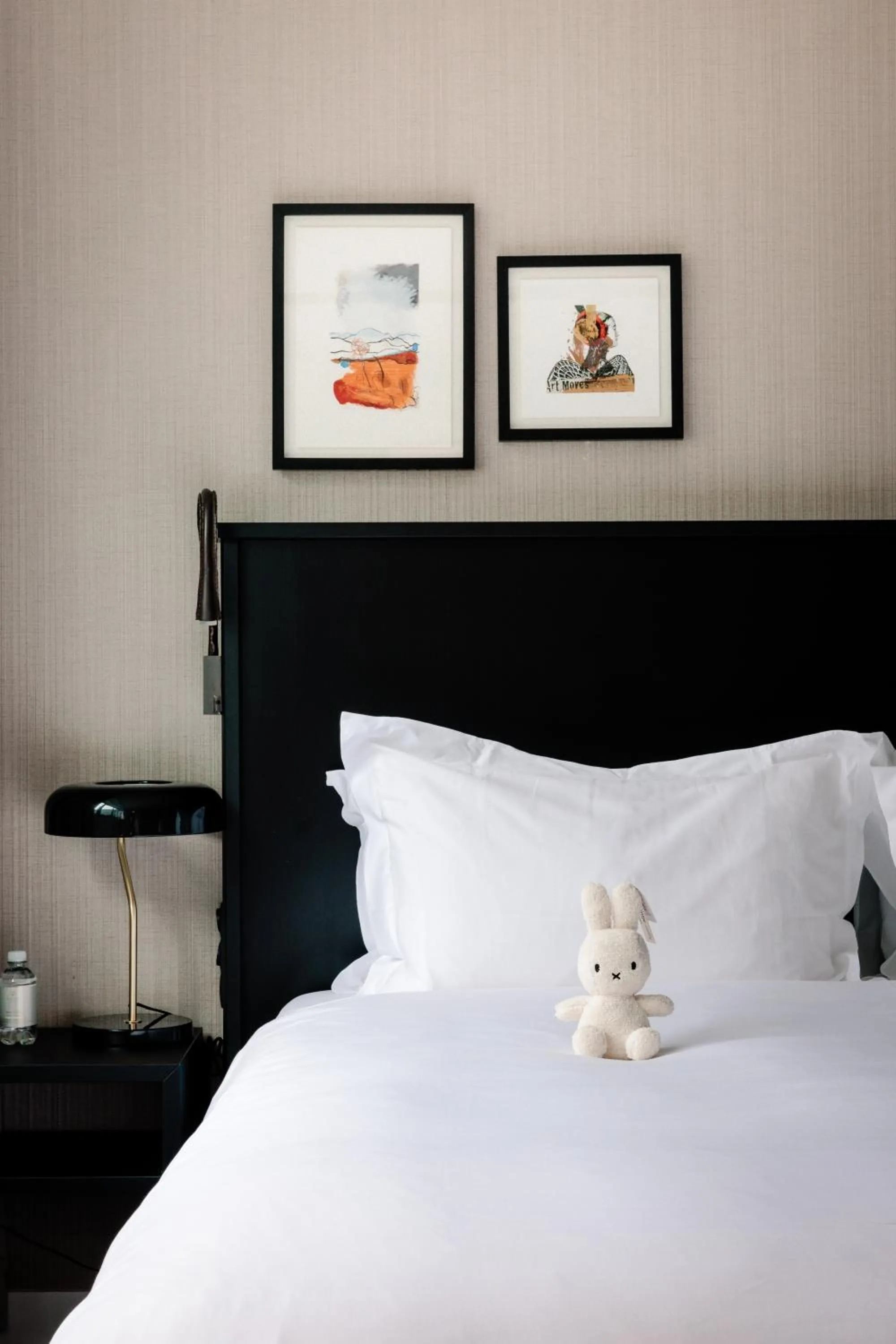 Bed in Pillows City Hotel Brussels Centre