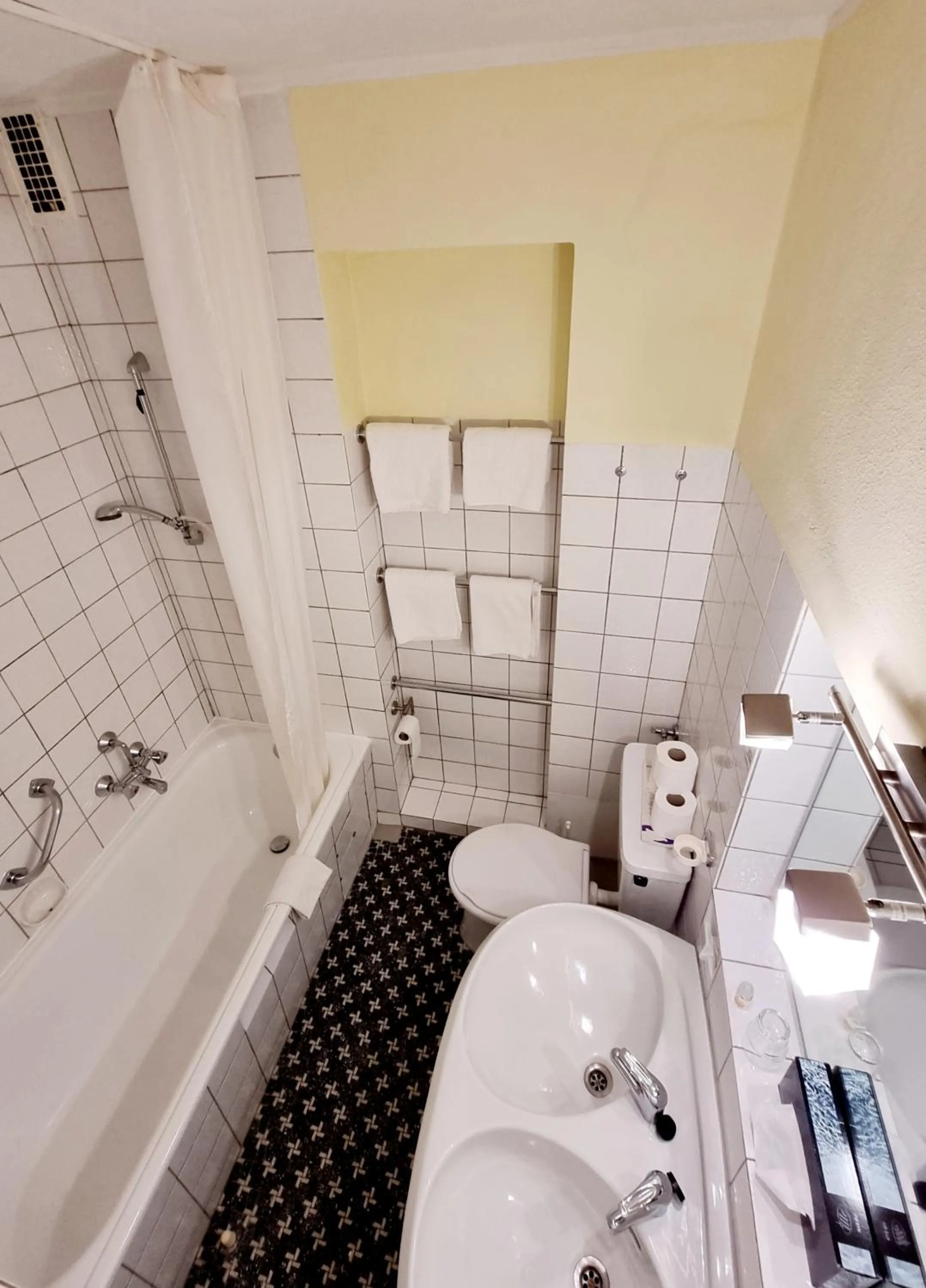 Shower in Aktivhotel Heikenberg in Bad Lauterberg