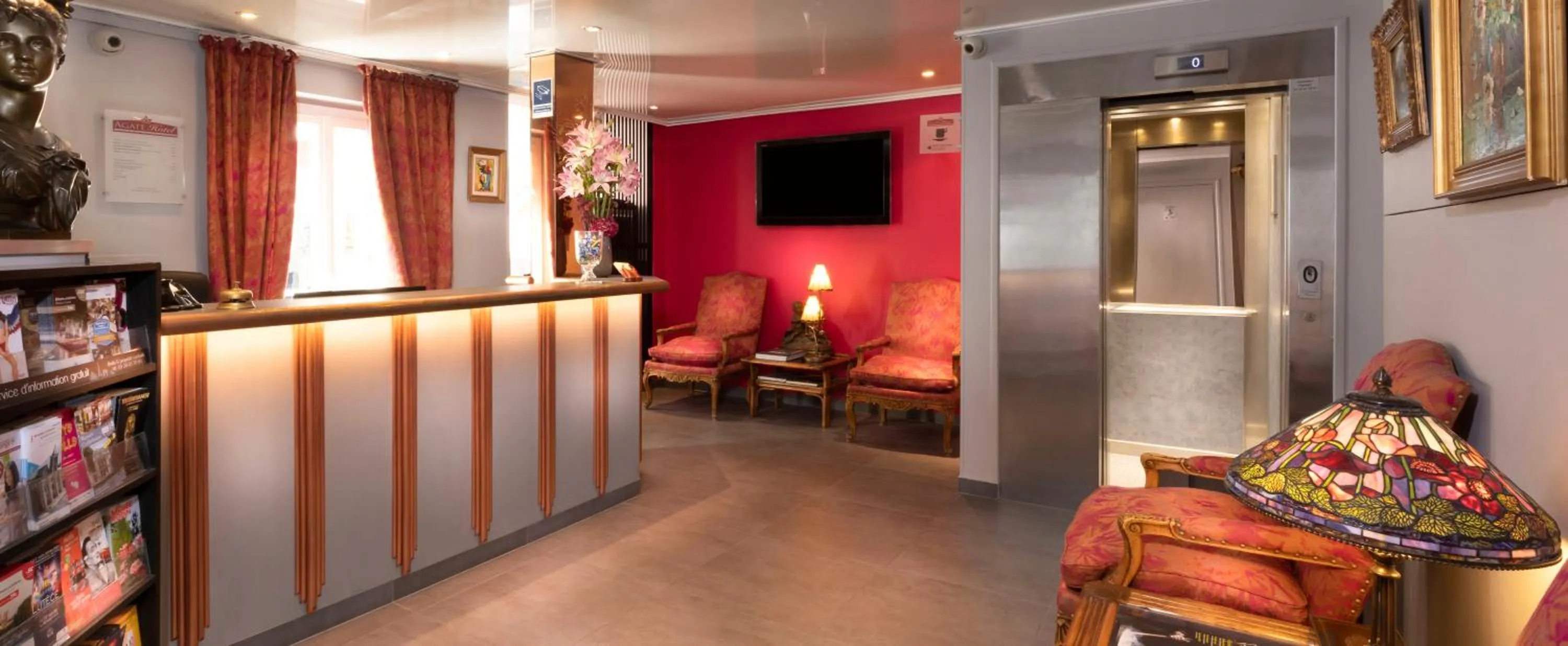 Living room in Agate Hôtel