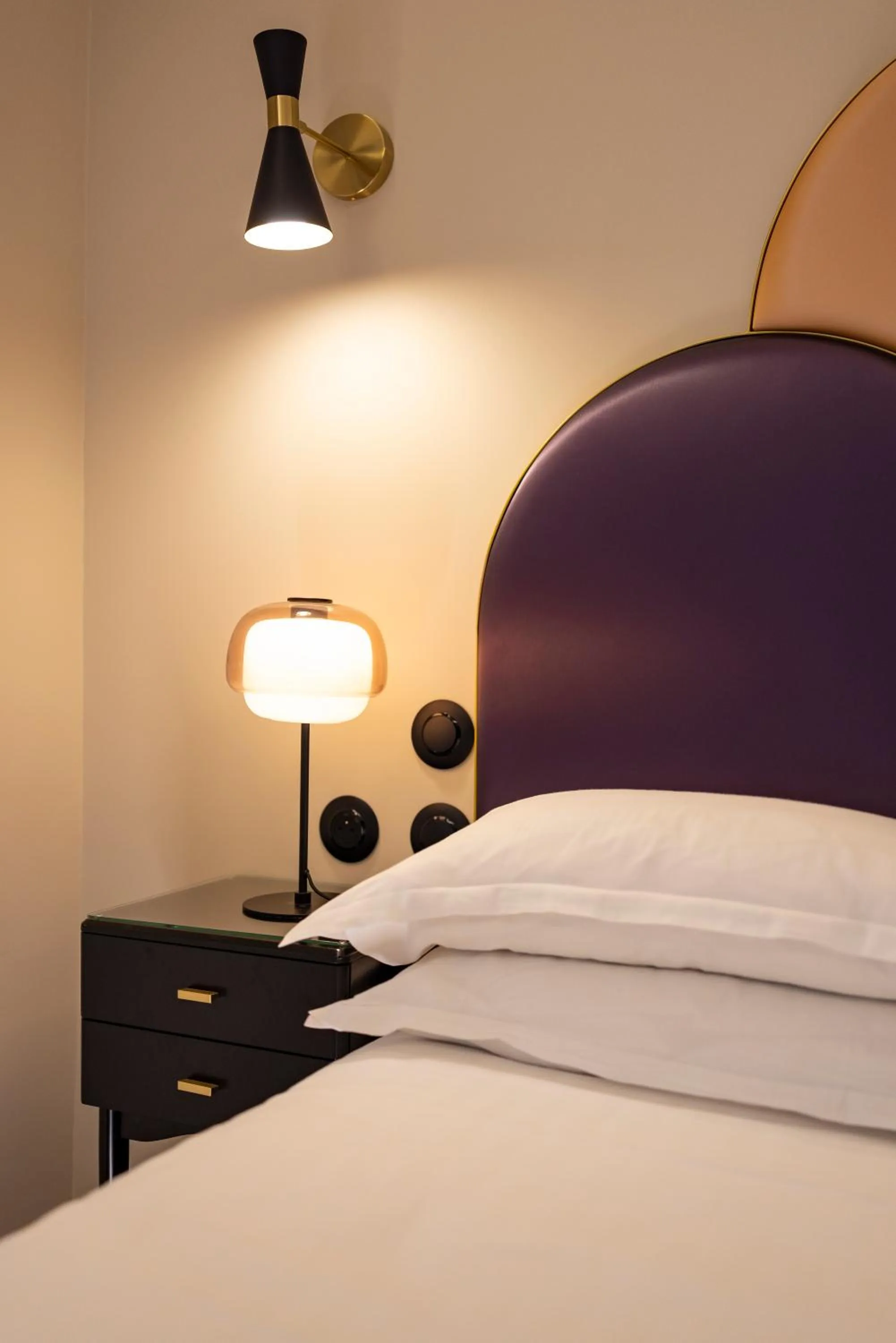 Bed in Hôtel Mondial