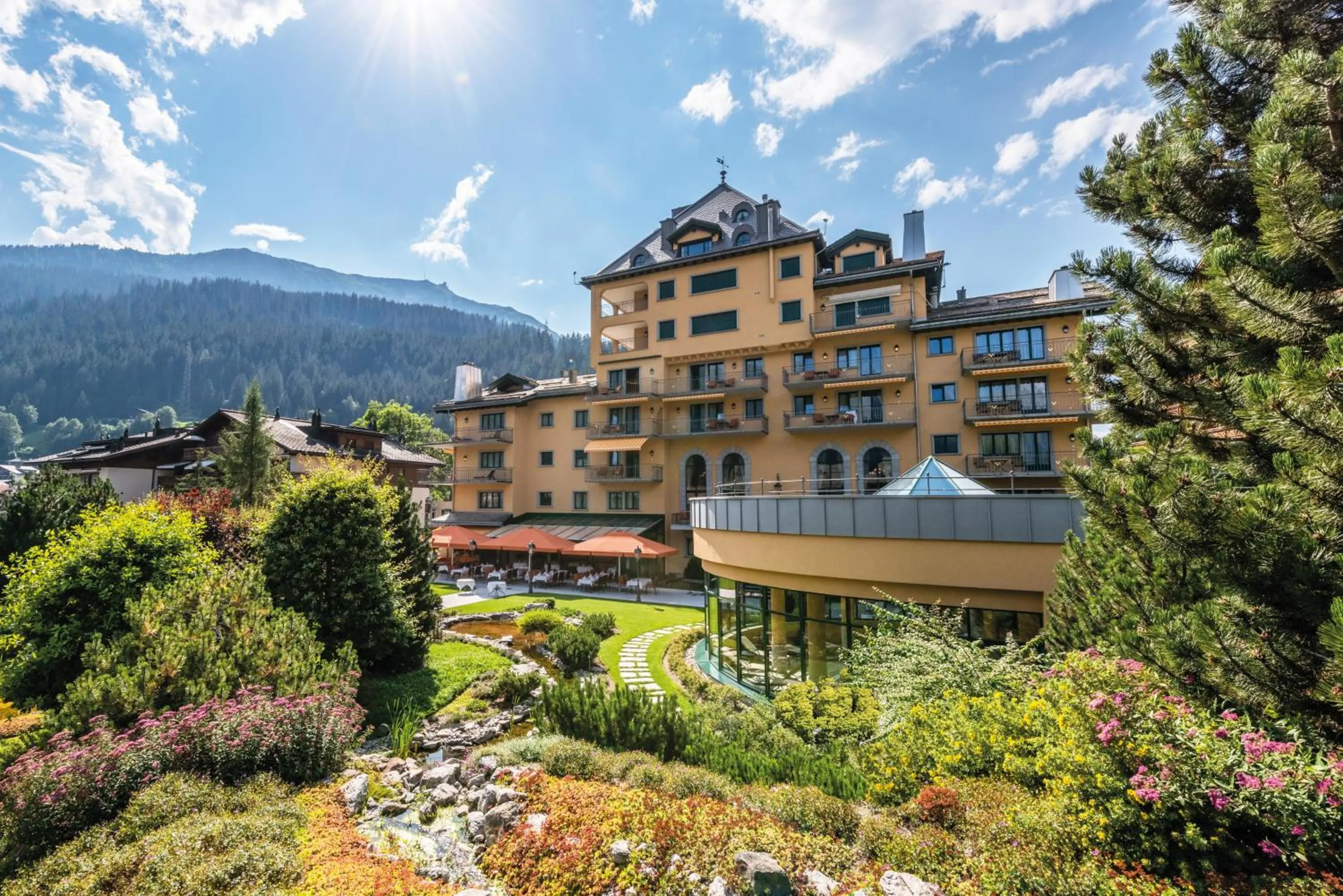 Property building in Hotel Vereina