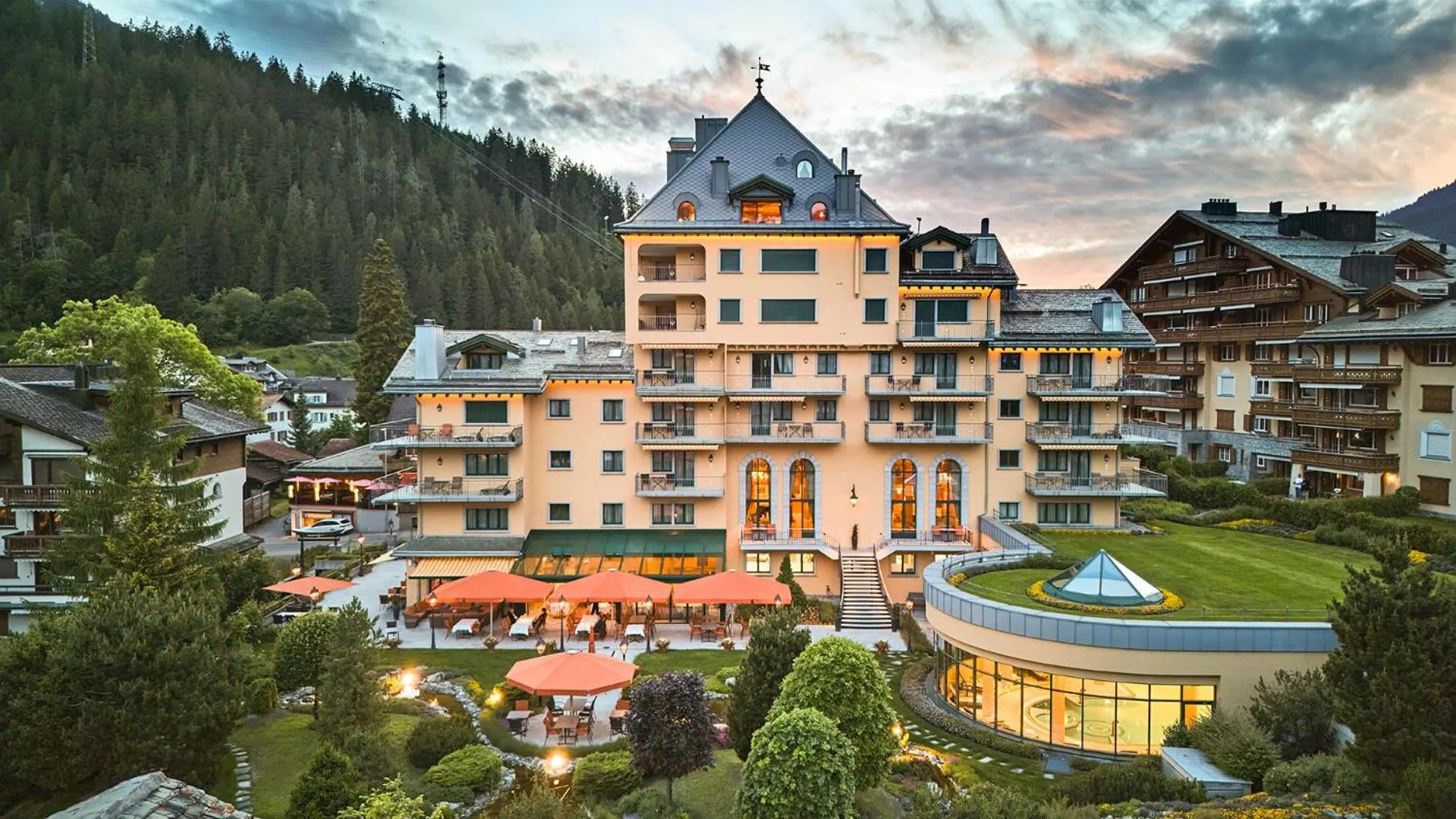 Property building in Hotel Vereina