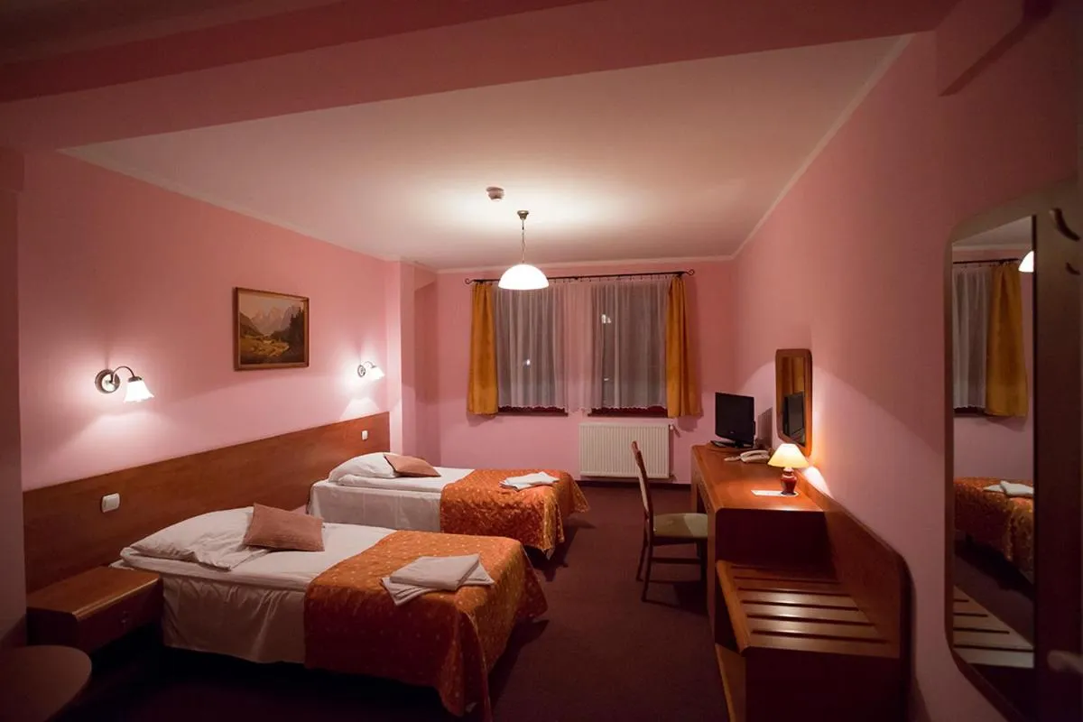 Bed in Hotel Spichlerz