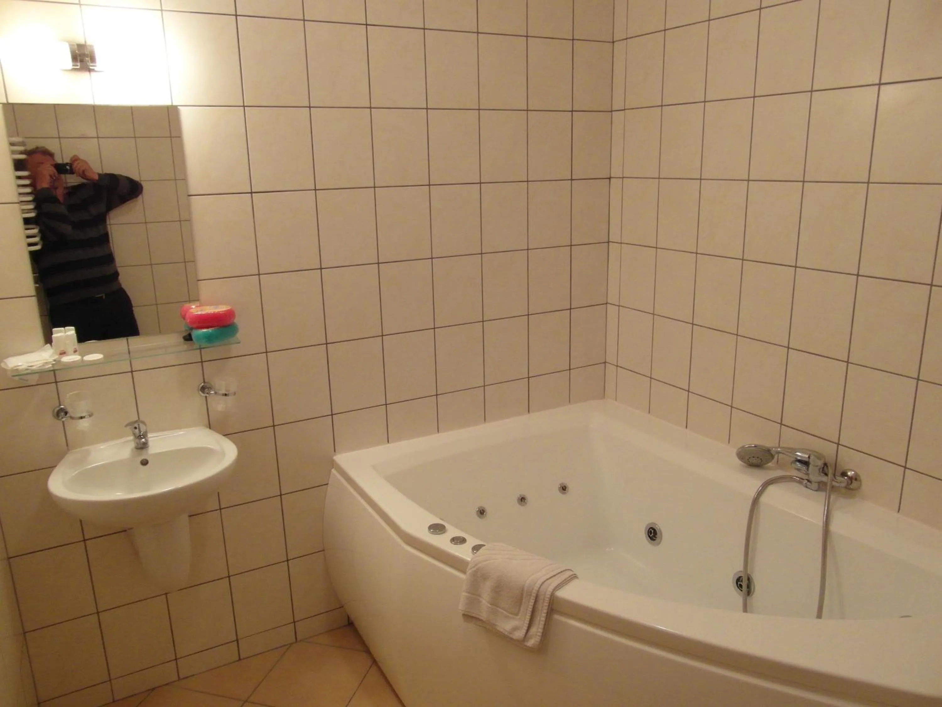 Bathroom in Hotel Spichlerz