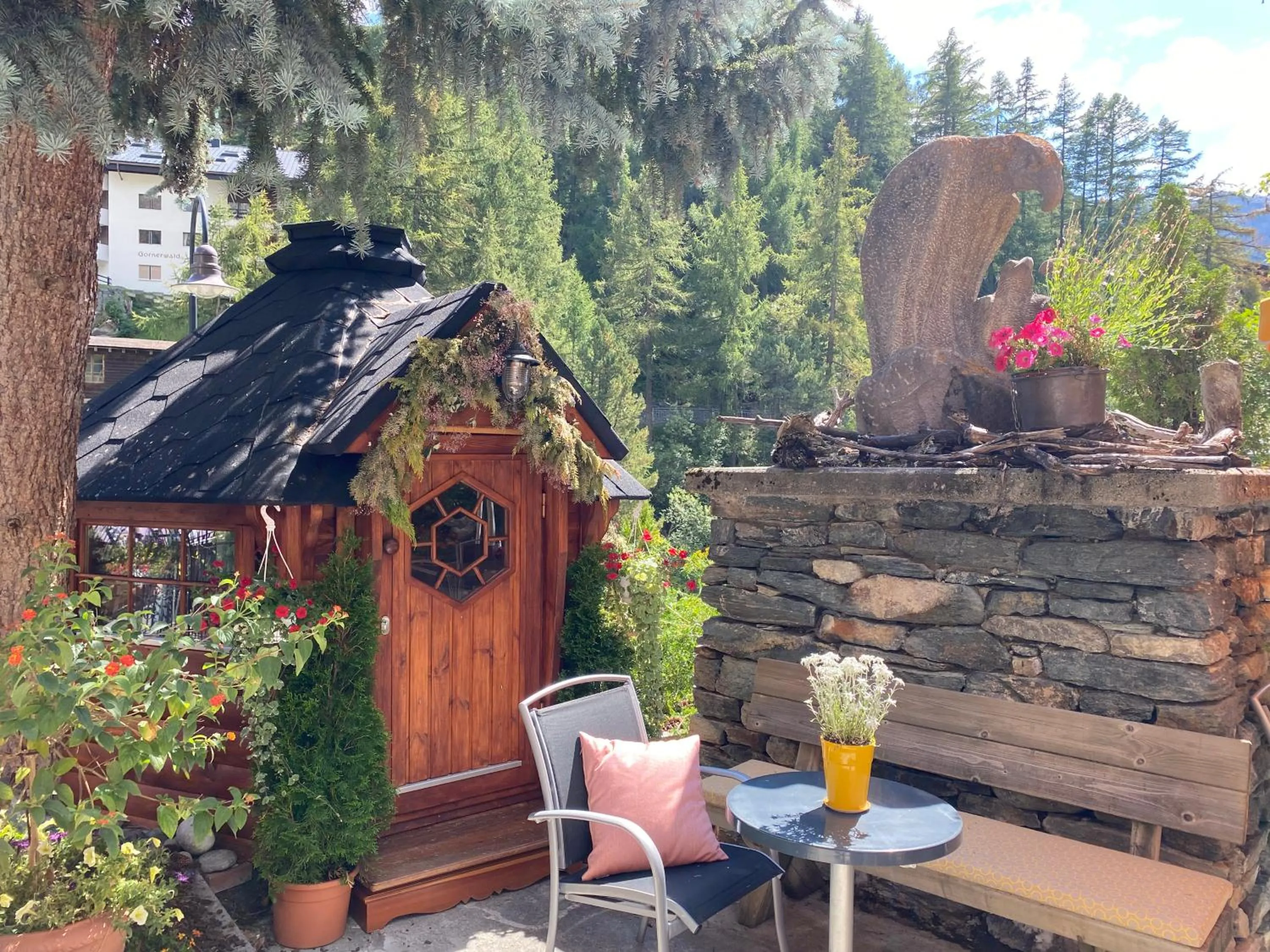 Property building in Alpenblick