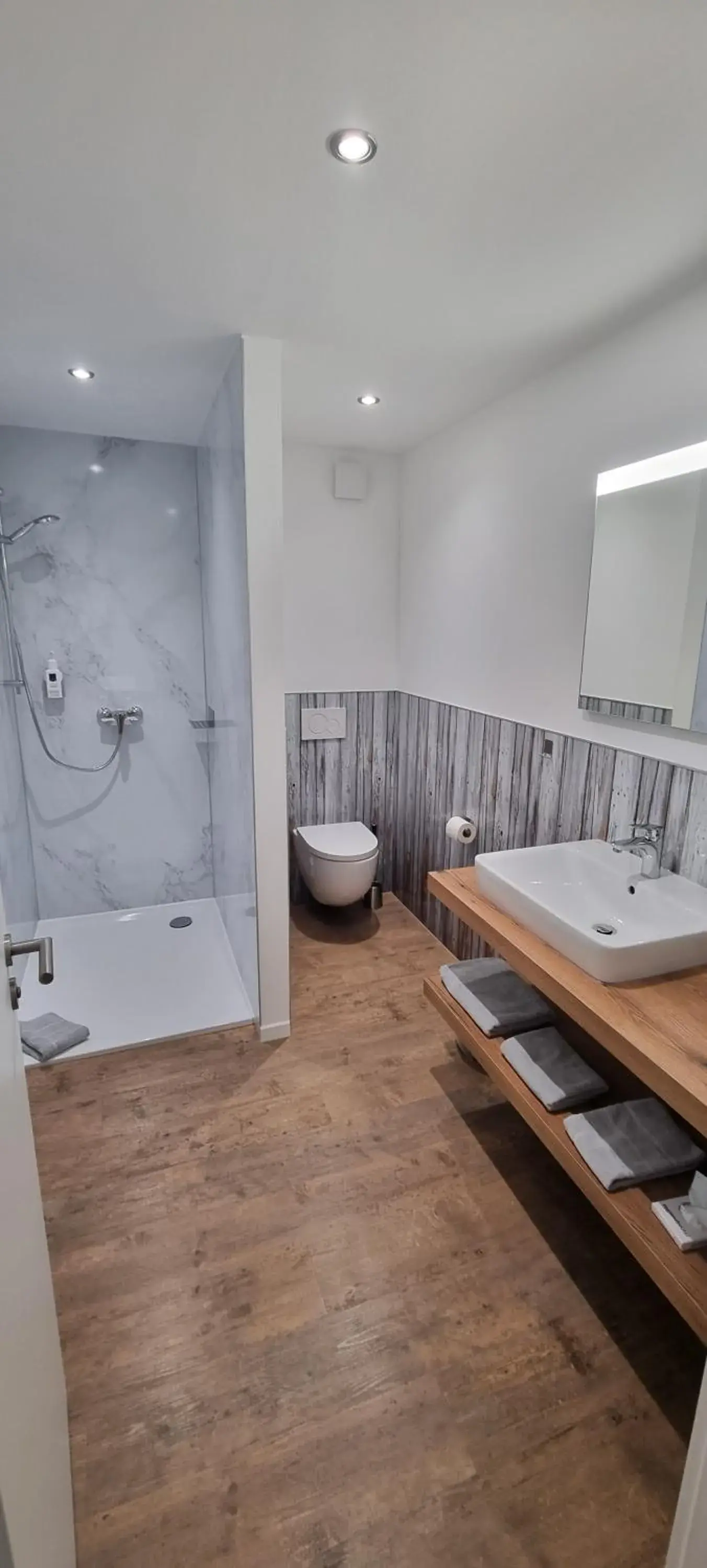 Deluxe Single Room - single occupancy in Hotel Restaurant Bootshaus Deluxe Single Room - single occupancy in Hotel Restaurant Bootshaus