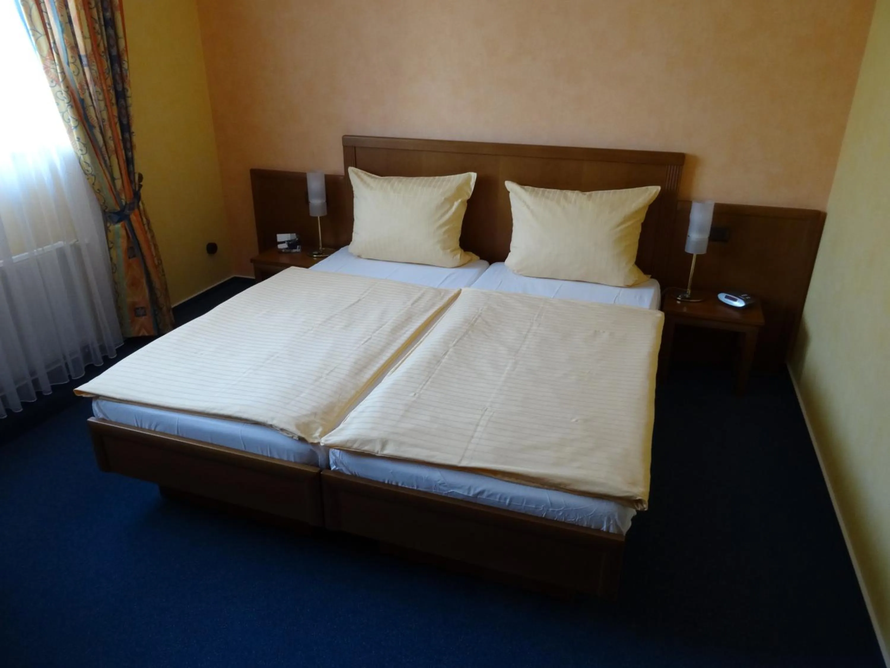 Bed in Hotel Restaurant Bootshaus