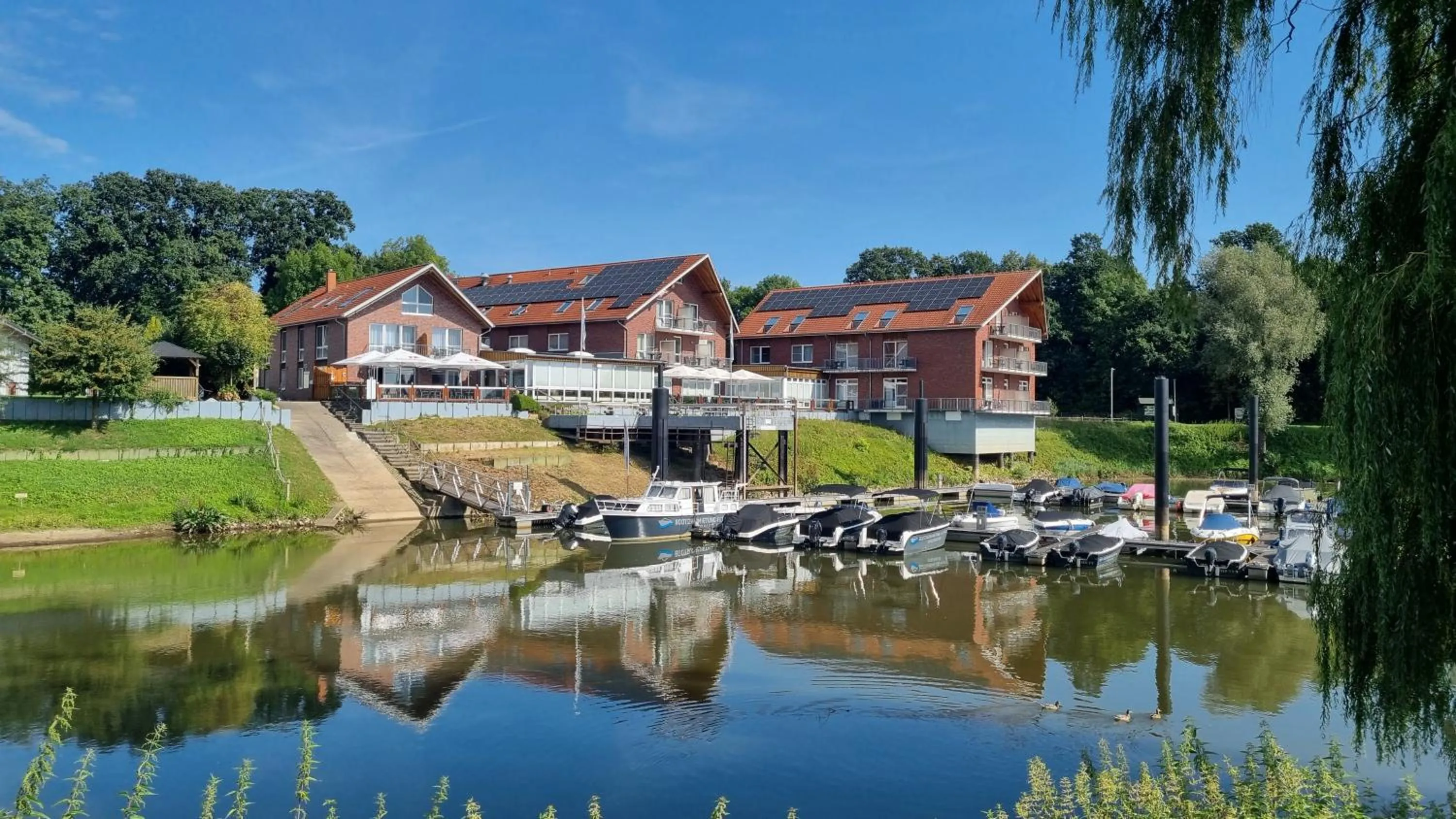 Property building in Hotel Restaurant Bootshaus