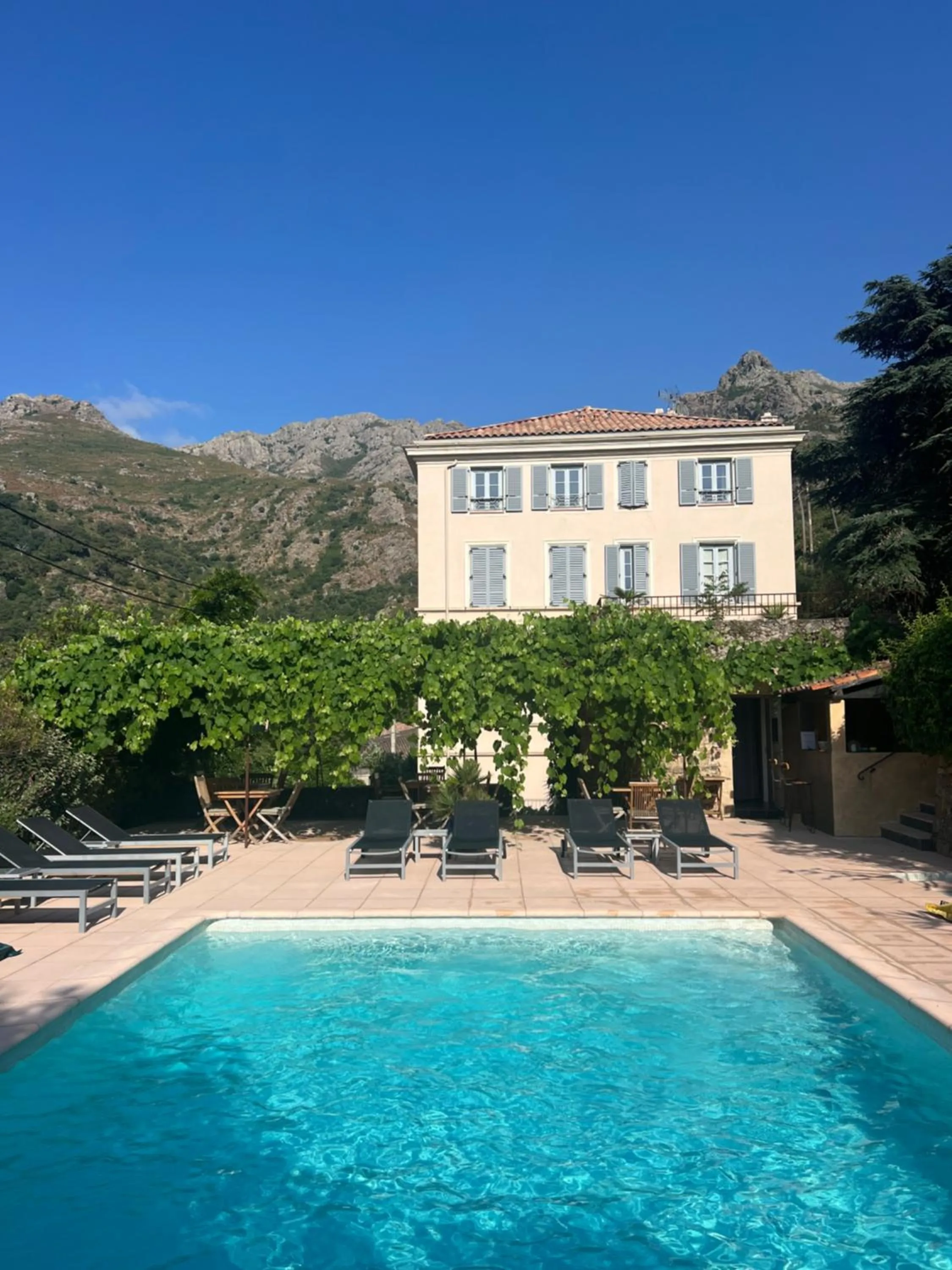 Swimming pool in Mare E Monti - Hôtel de Charme