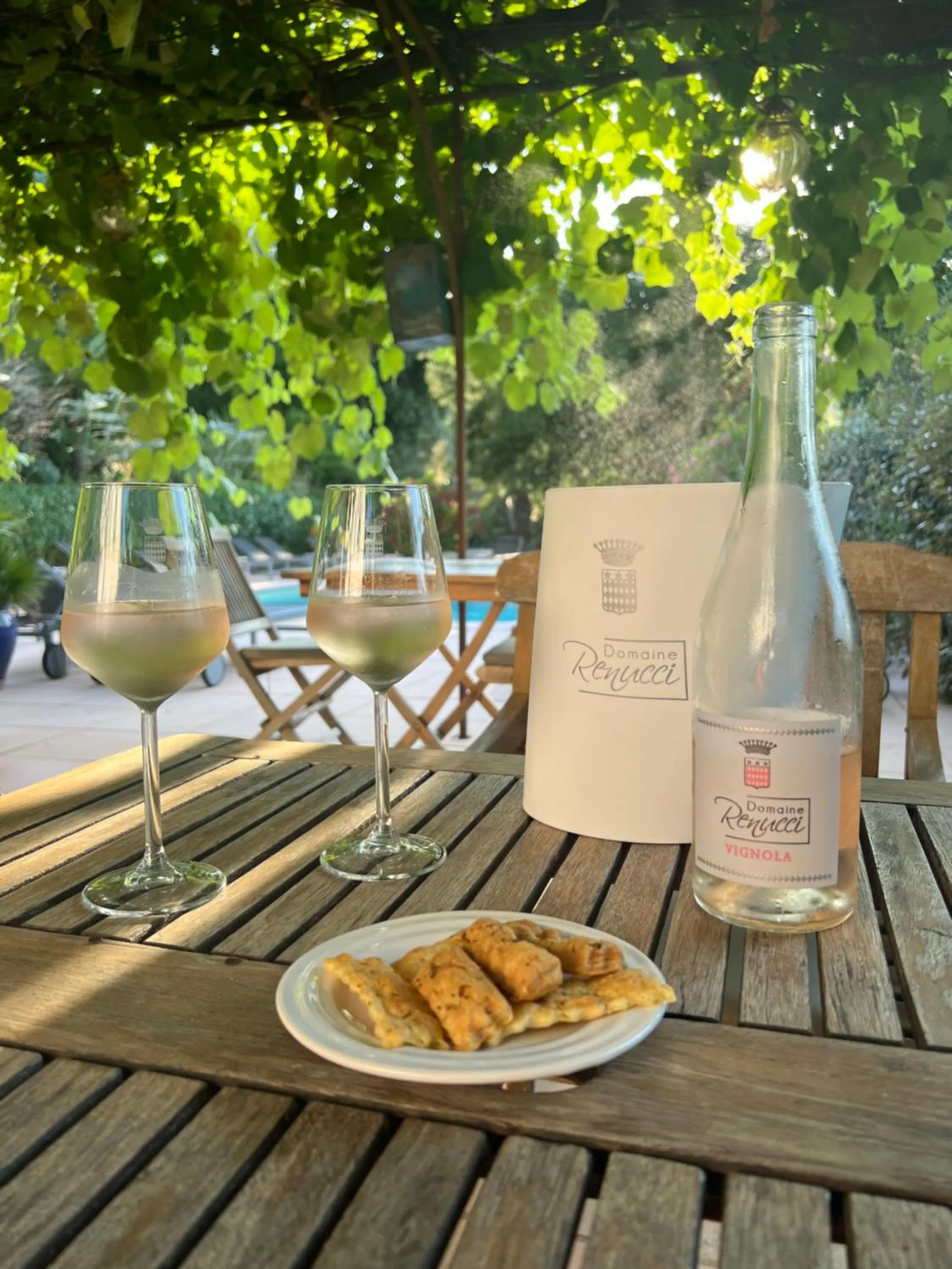 Lounge or bar in Mare E Monti - Hôtel de Charme