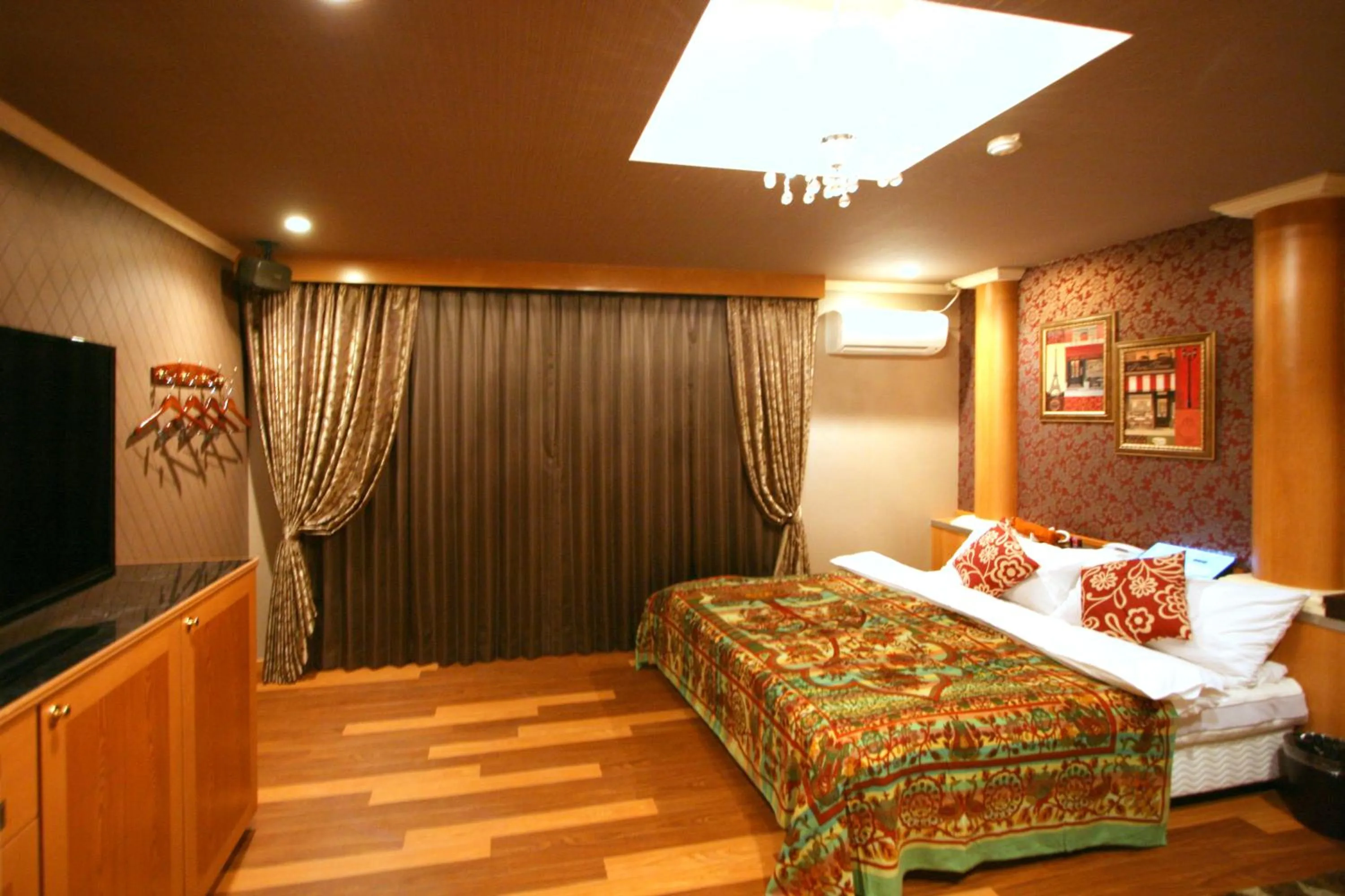 Bedroom, Bed in Aura Kanku (Adult Only)