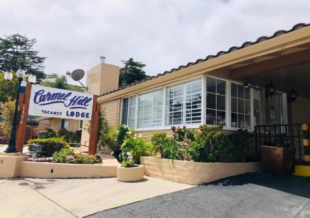 Property building in Carmel Hill Lodge