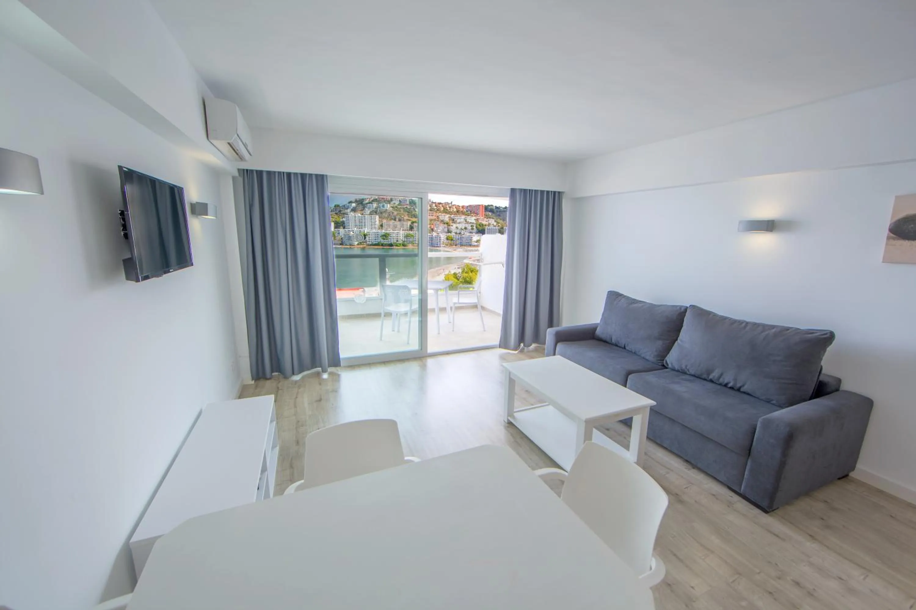 Living room in Pierre & Vacances Mallorca Portofino