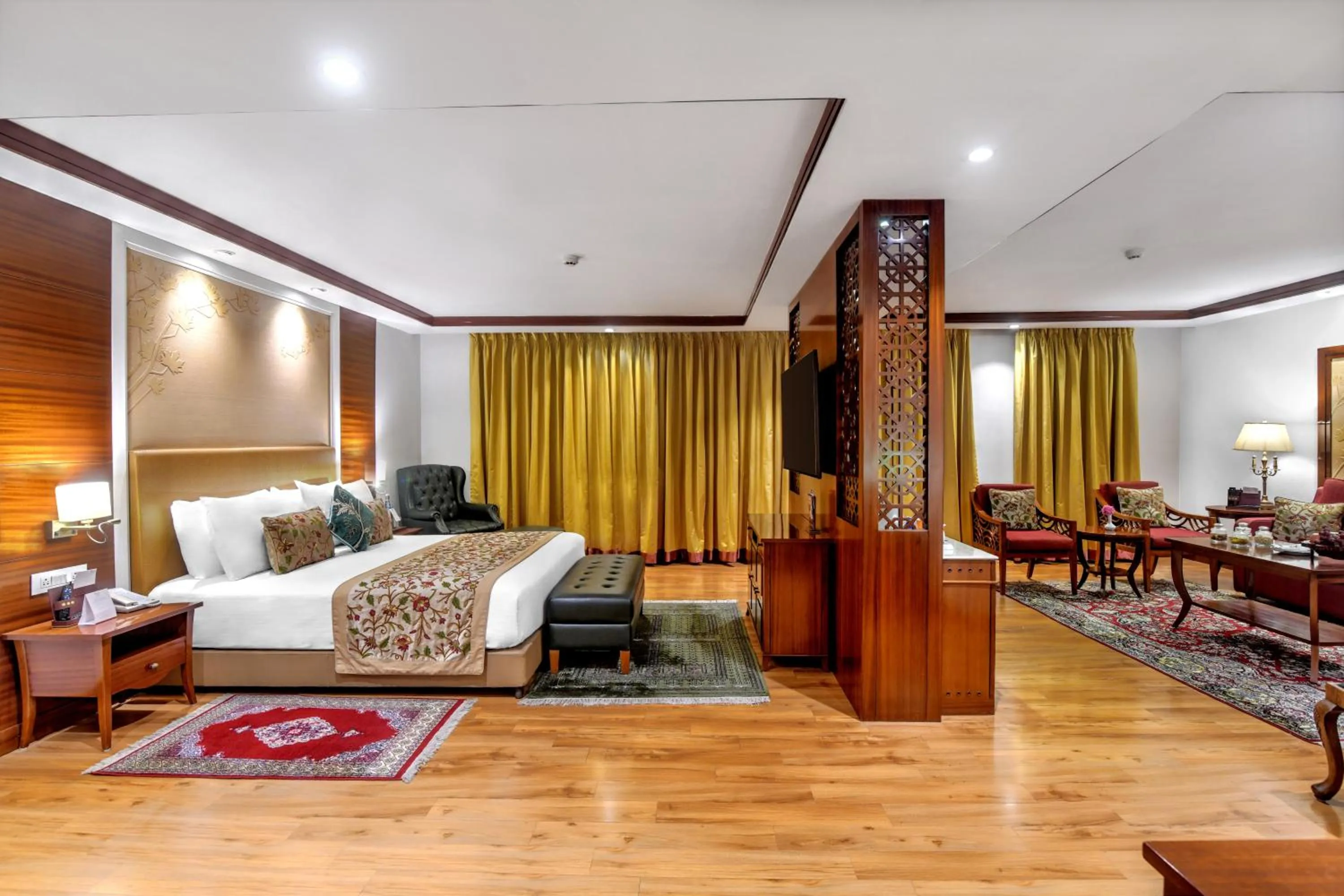 Photo of the whole room, Bed in Fortune Resort Heevan, Srinagar - Member ITC Hotels' Group