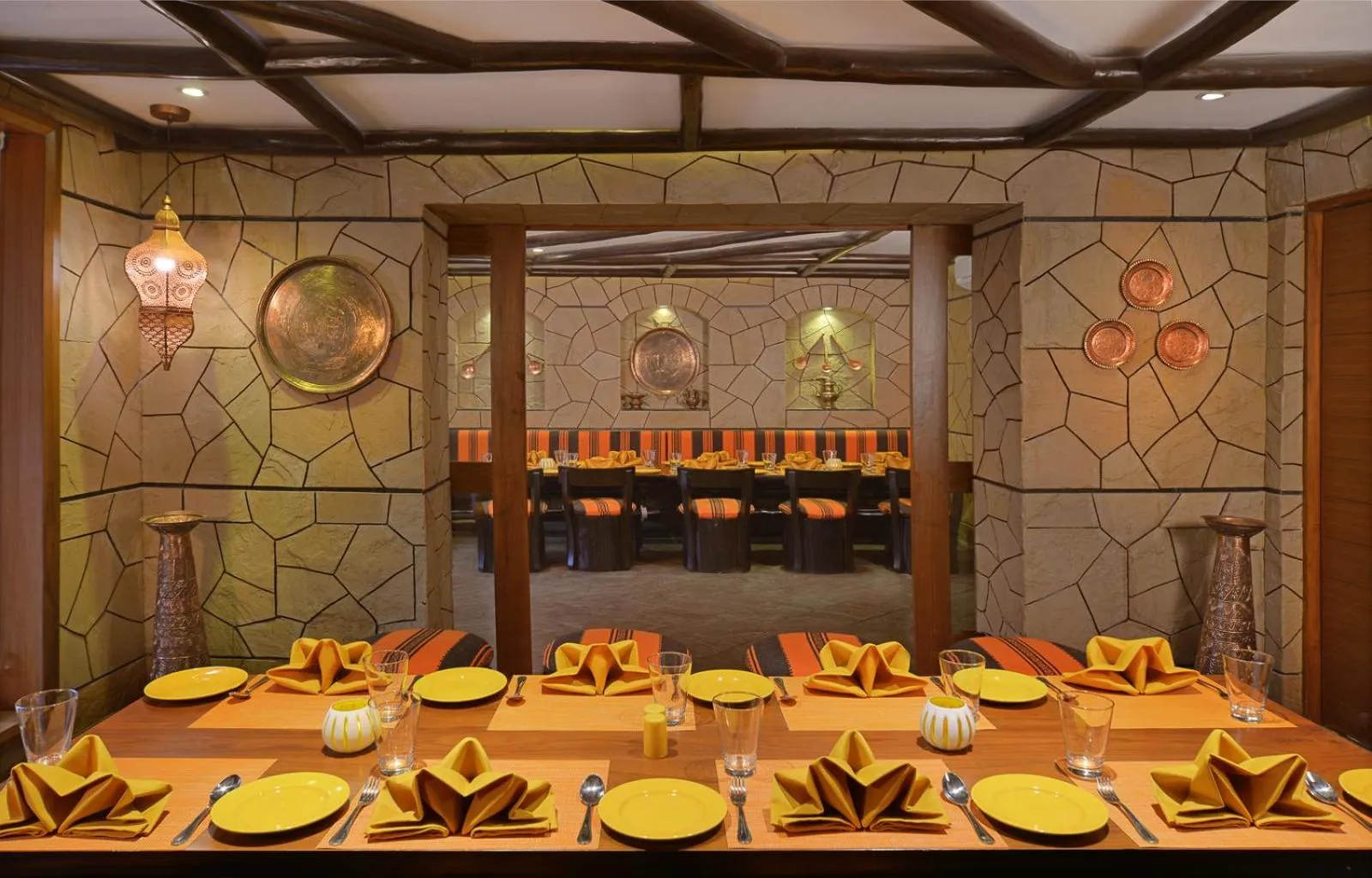 Restaurant/places to eat in Fortune Resort Heevan, Srinagar - Member ITC Hotels' Group