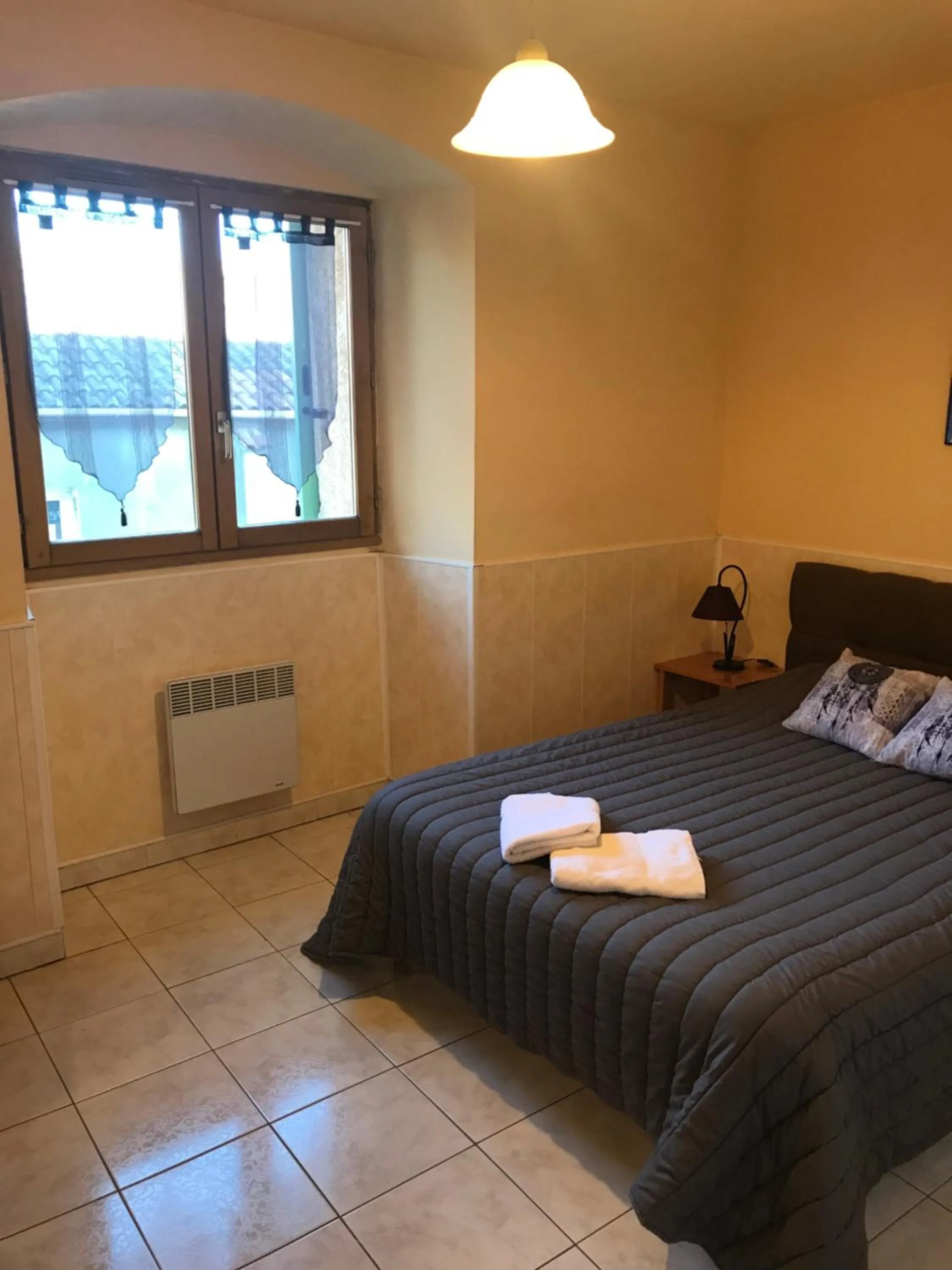 Bed in Auberge Casa Mathea