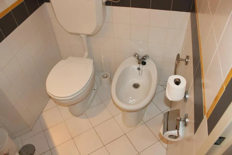 Bathroom in Viseu Garden Hotel