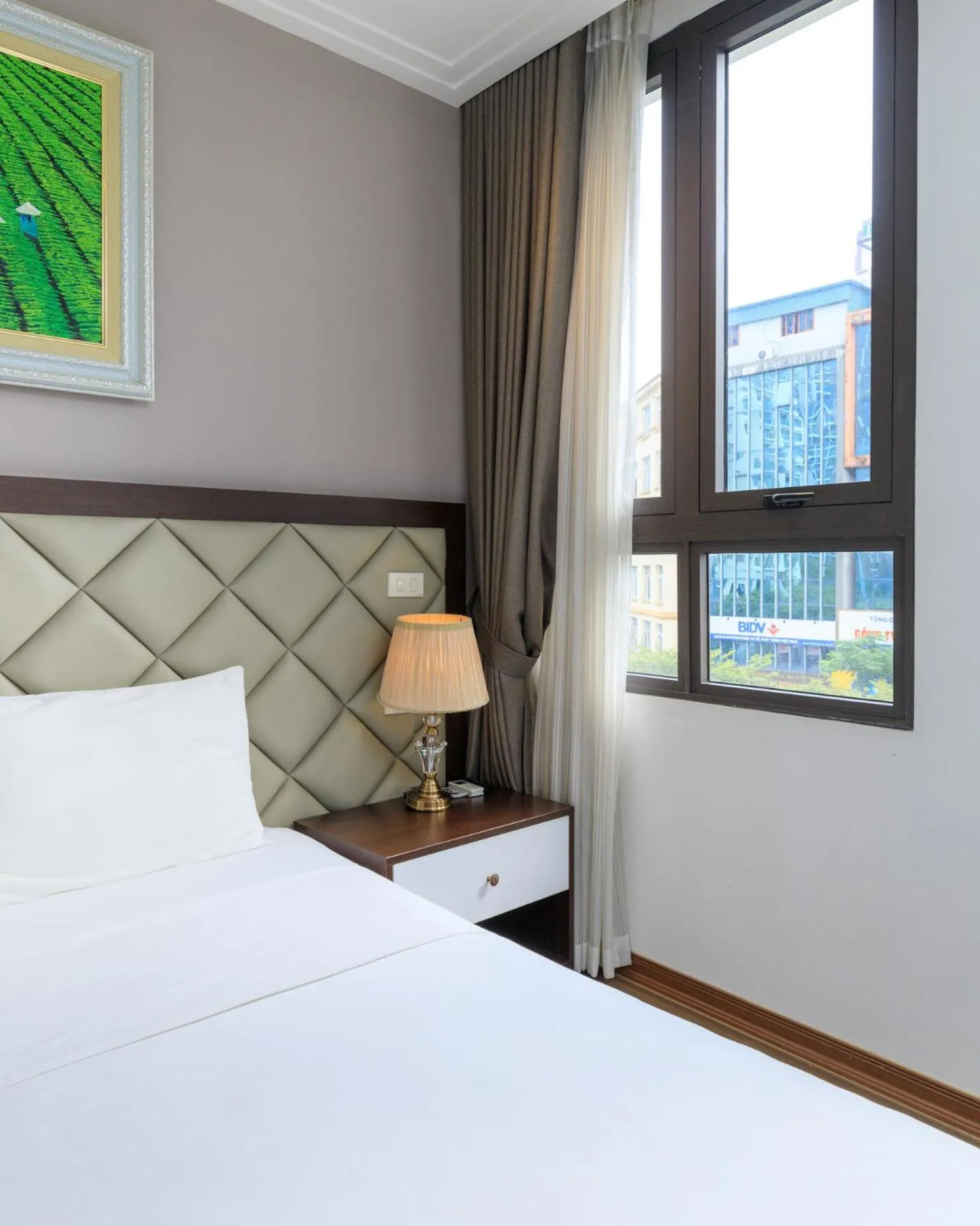 Photo of the whole room, Bed in Yolo Wa Hotel