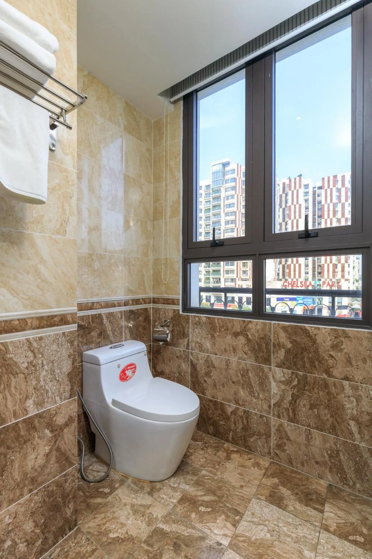 Bathroom in Yolo Wa Hotel