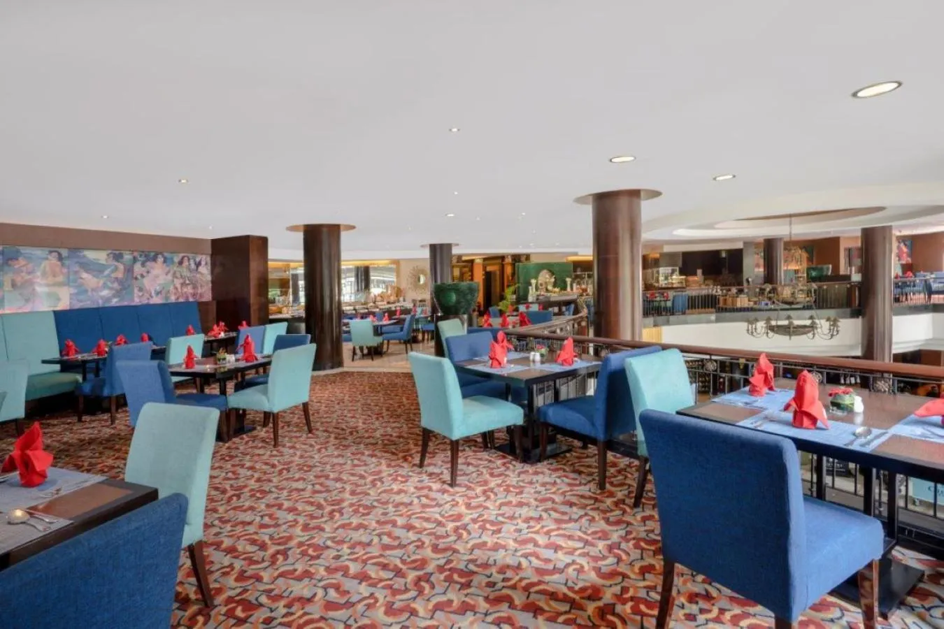 Restaurant/places to eat in Hotel Ciputra Semarang managed by Swiss-Belhotel International