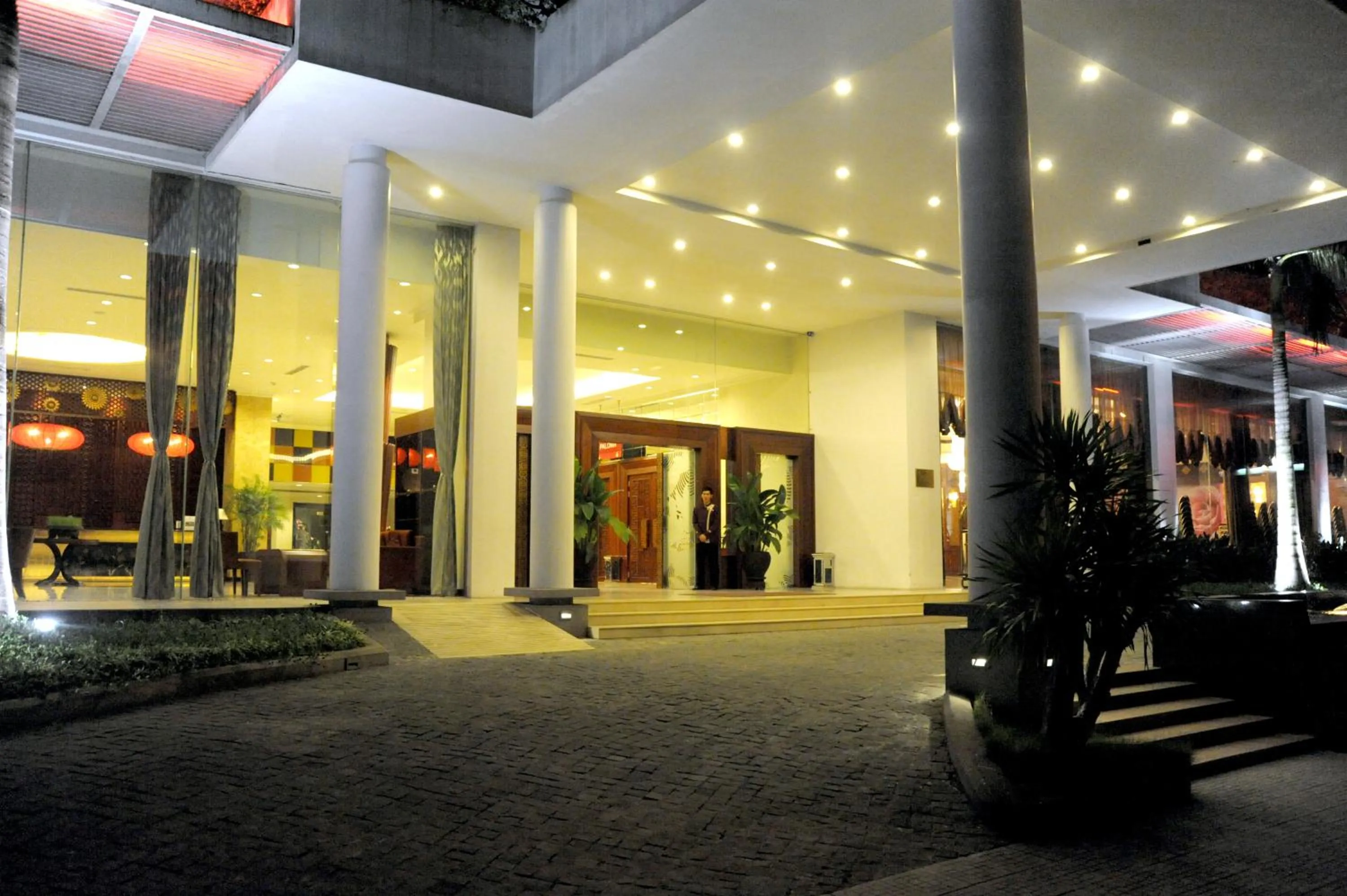Facade/entrance in Muong Thanh Holiday Hue Hotel