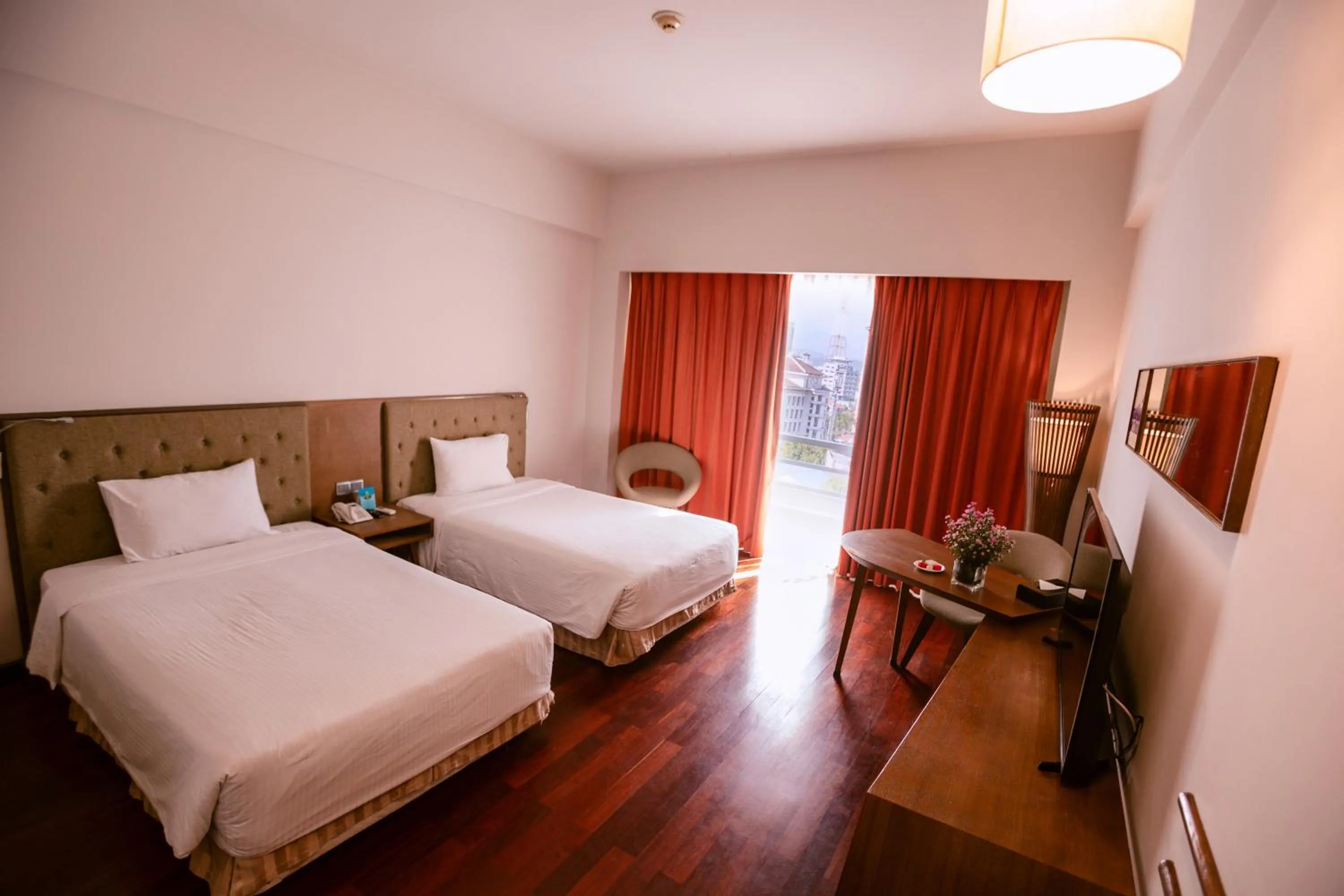 Bed in Muong Thanh Holiday Hue Hotel