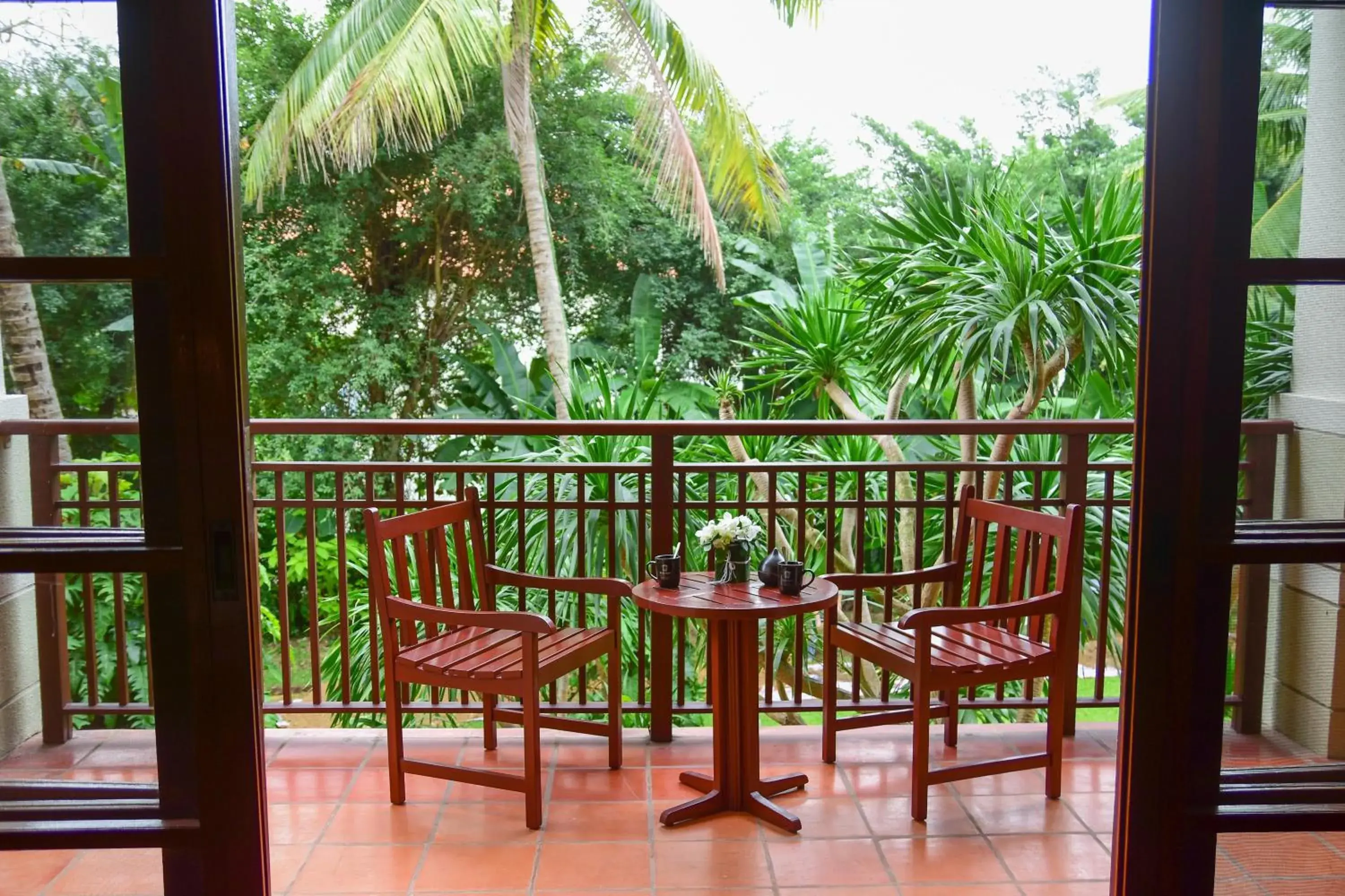 Superior Double or Twin Room with Garden View in Furama Resort Danang Superior Double or Twin Room with Garden View in Furama Resort Danang