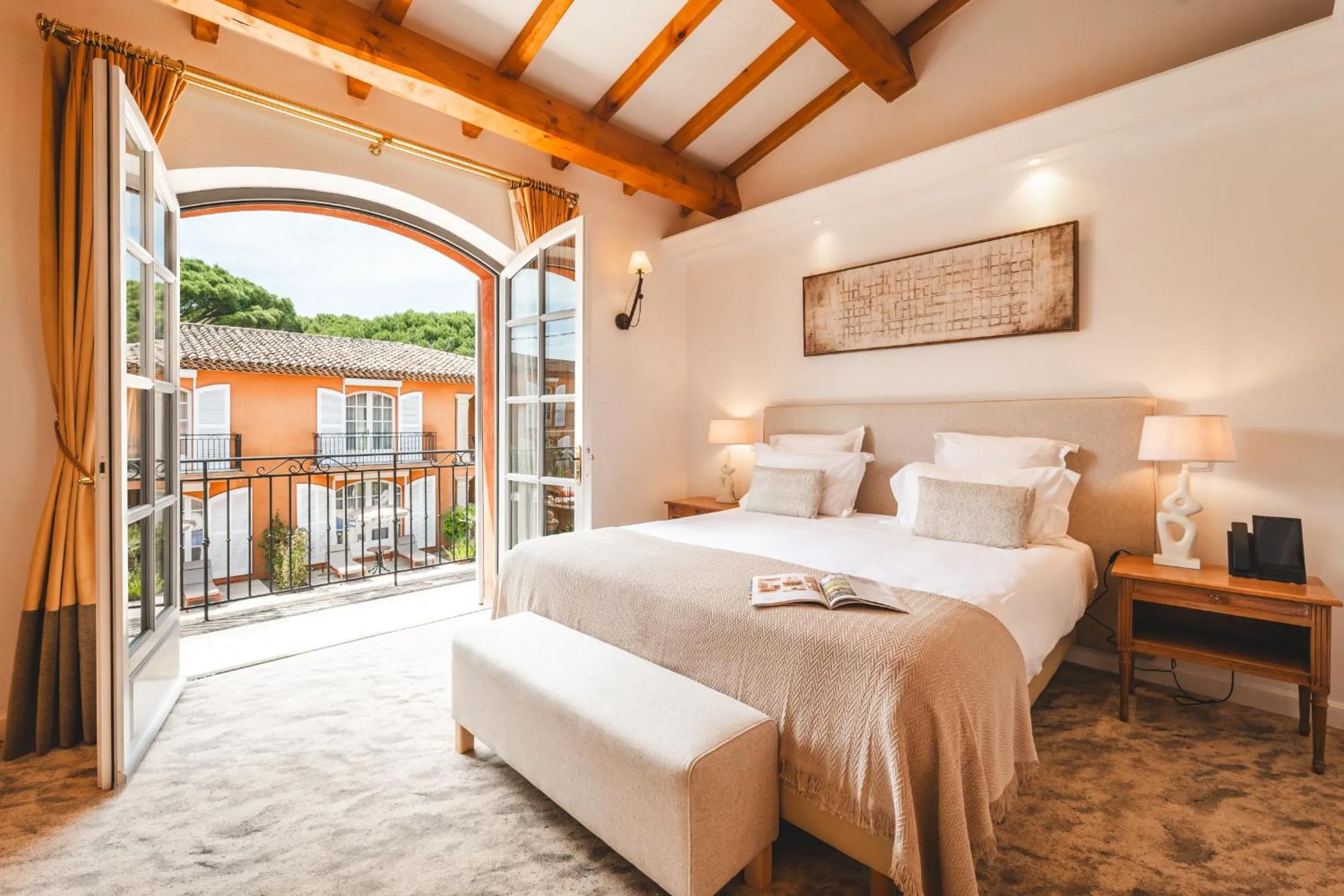 Bedroom, Bed in Domaine de l'Astragale