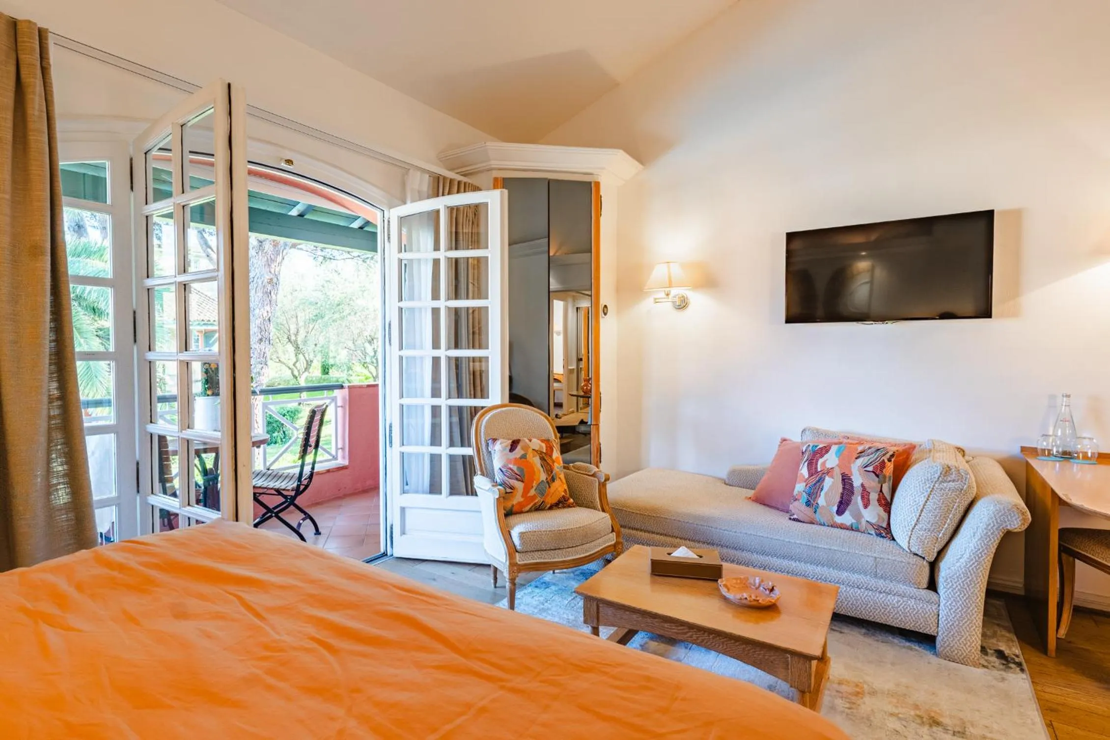 Bedroom, Bed in Domaine de l'Astragale