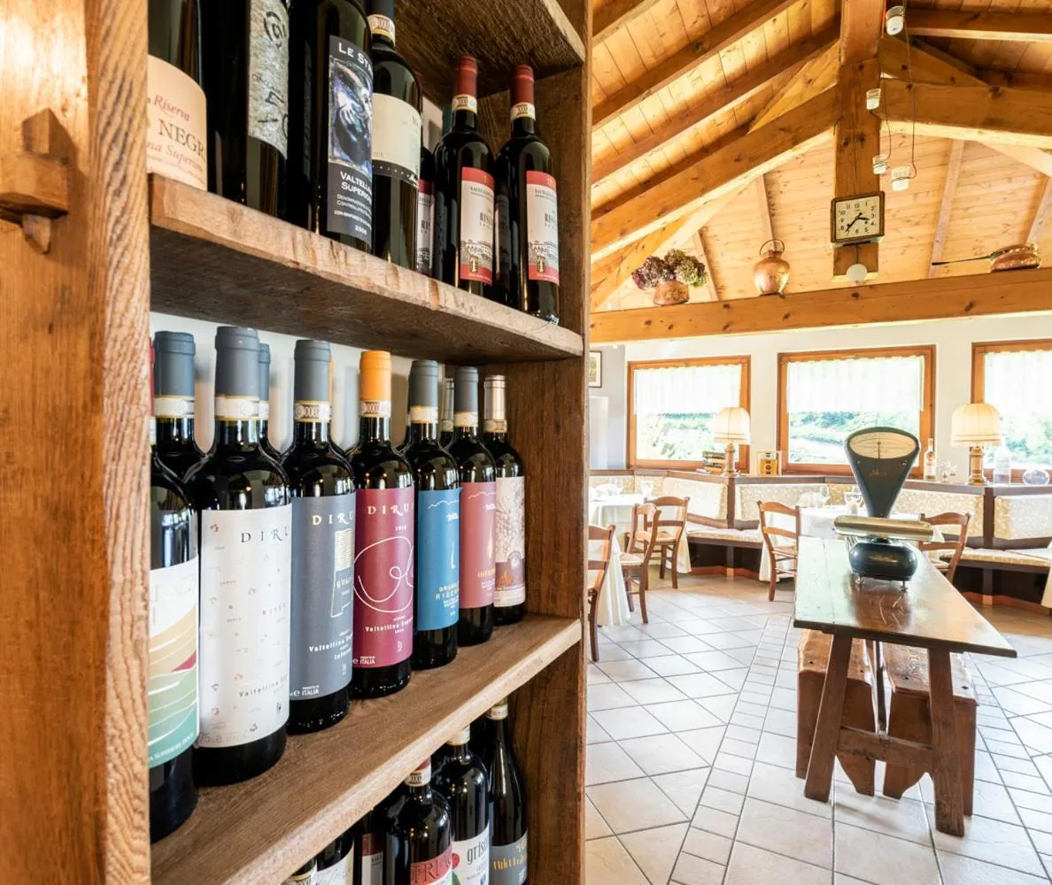 Restaurant/places to eat in Locanda Sant' Anna