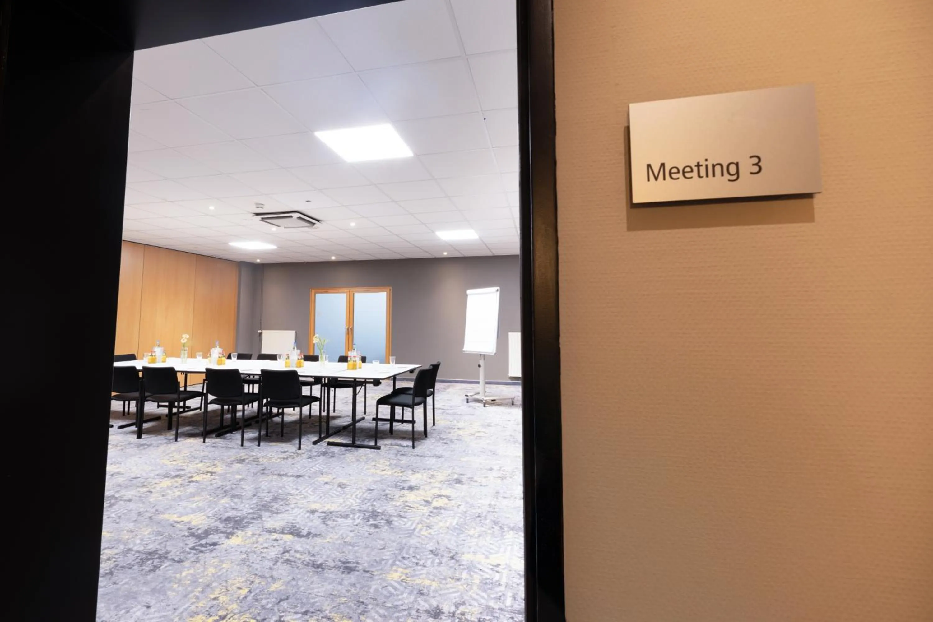 Meeting/conference room in Garner Hotel Elmshorn by IHG