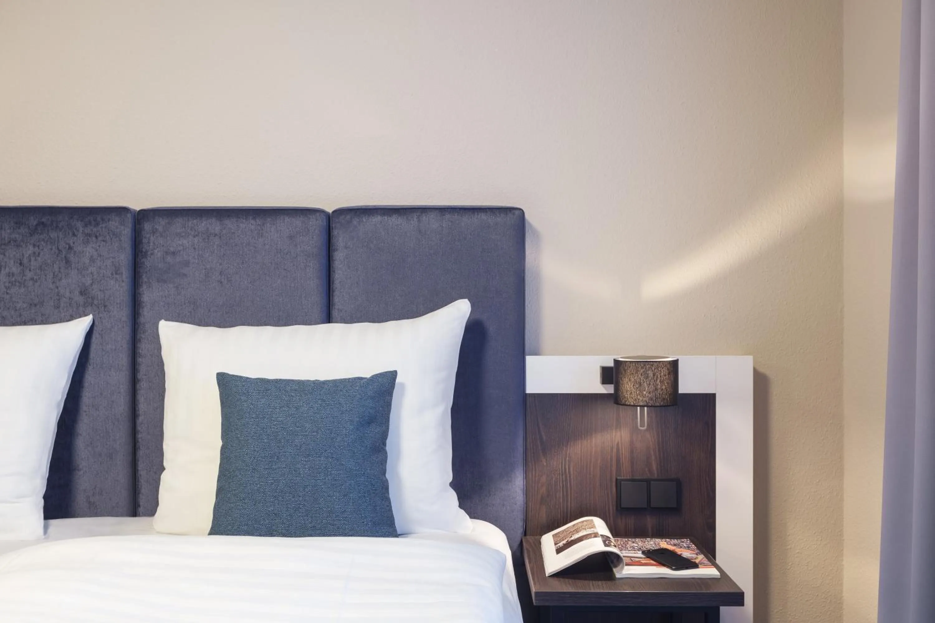 Bedroom, Bed in Garner Hotel Elmshorn by IHG