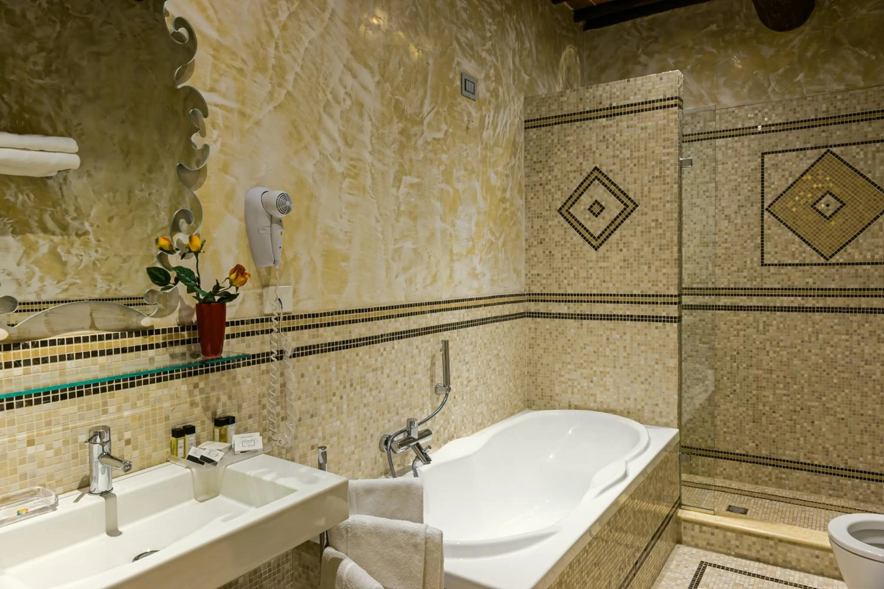 Bathroom in Antica Residenza Dell'Angelo