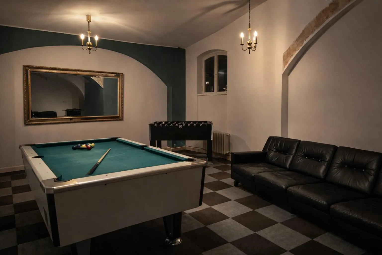 Billiard in Romantik Hotel Schloss Reichenow