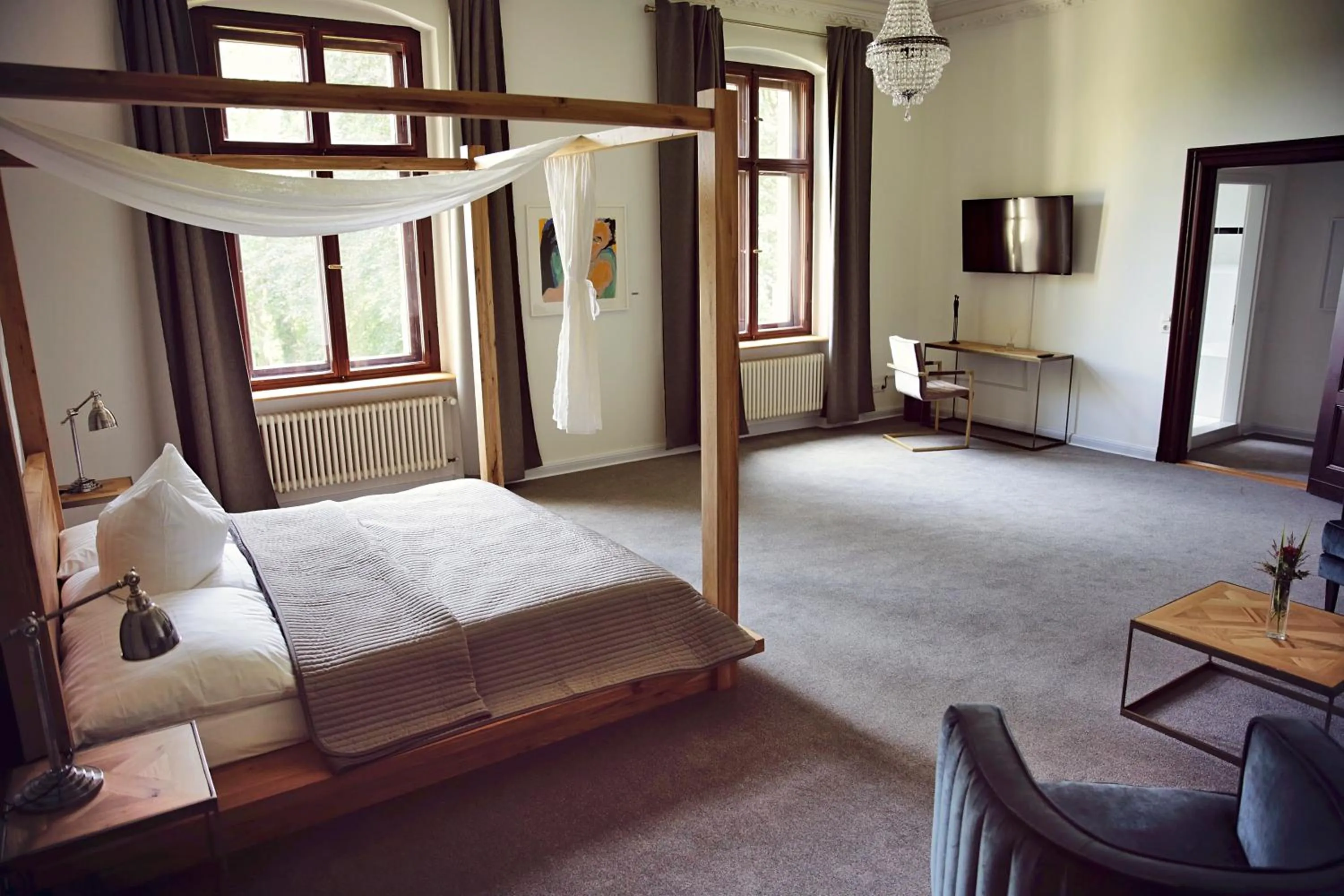 Photo of the whole room, Bed in Romantik Hotel Schloss Reichenow