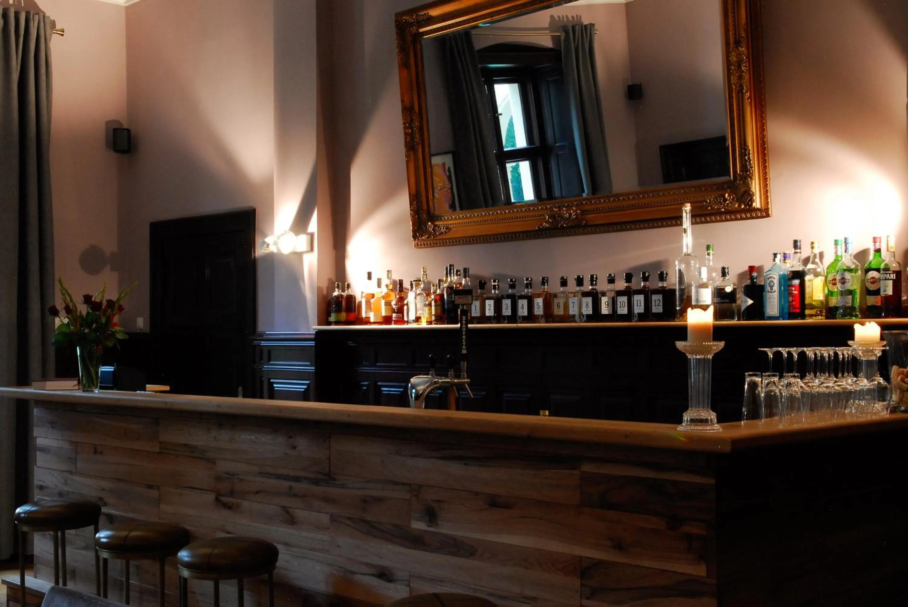 Lounge or bar in Romantik Hotel Schloss Reichenow