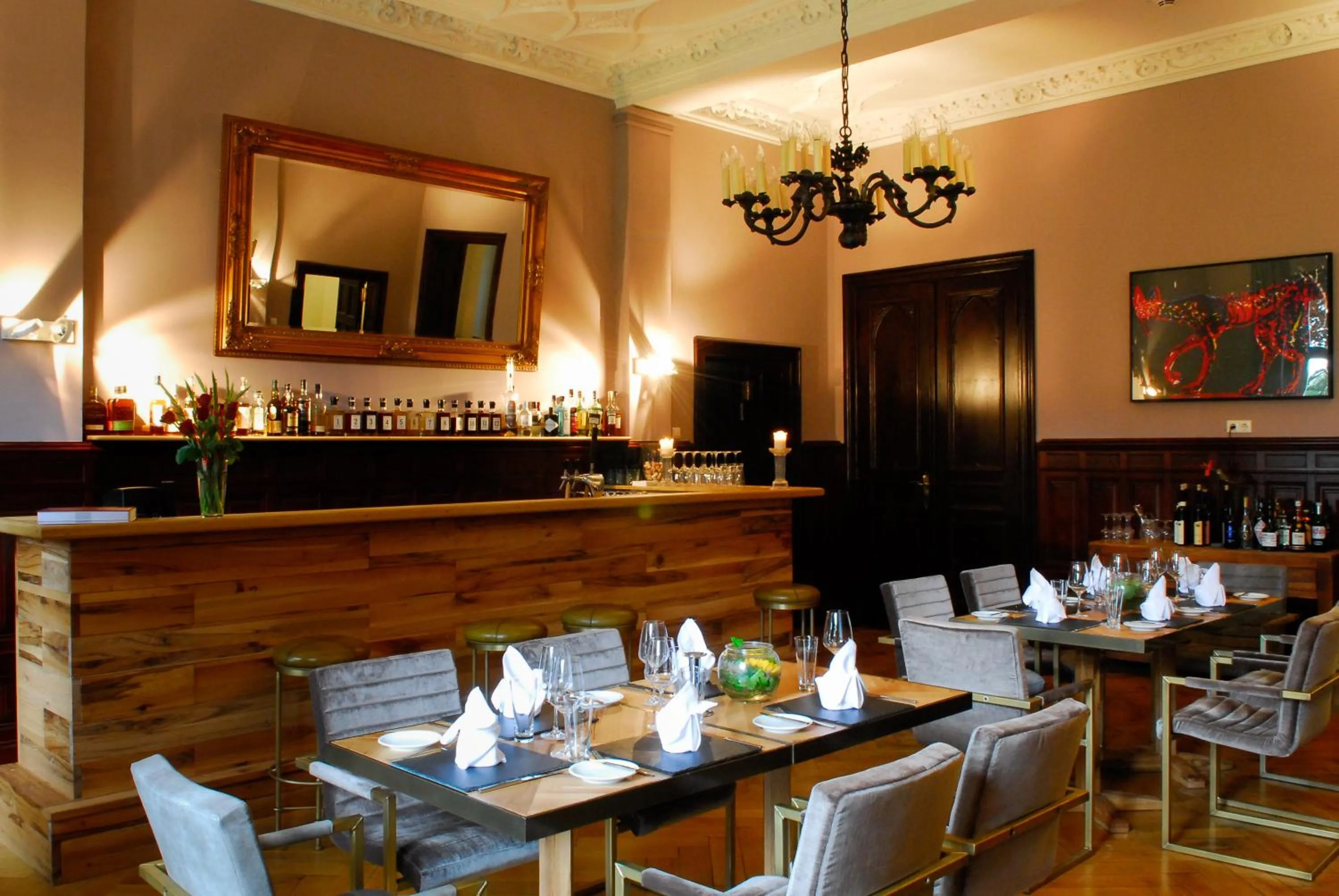 Lounge or bar in Romantik Hotel Schloss Reichenow