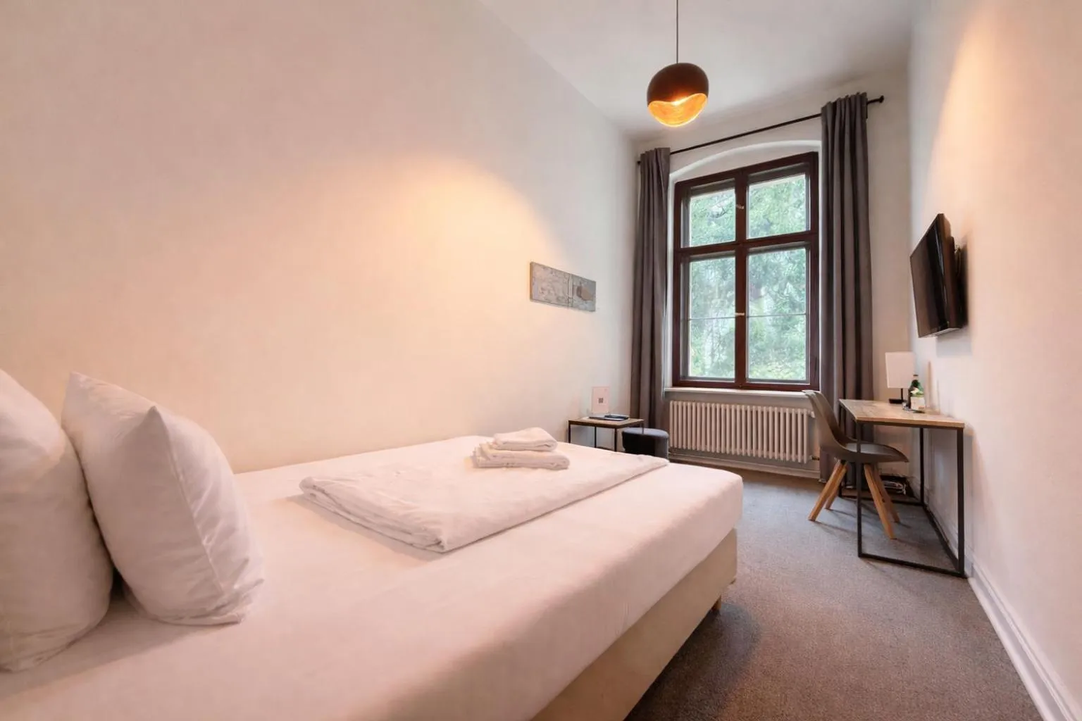 Photo of the whole room, Bed in Romantik Hotel Schloss Reichenow