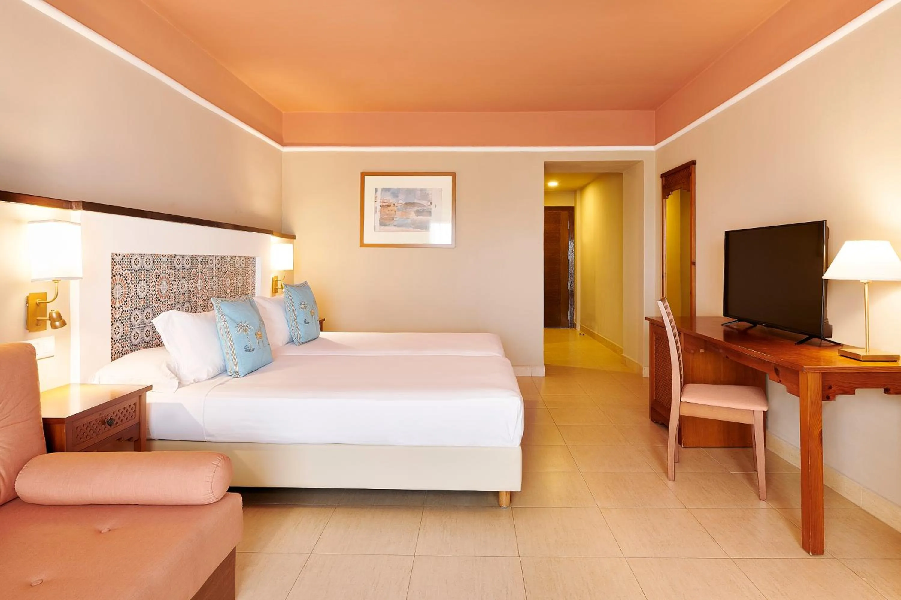 Bed in Iberostar Waves Saidia